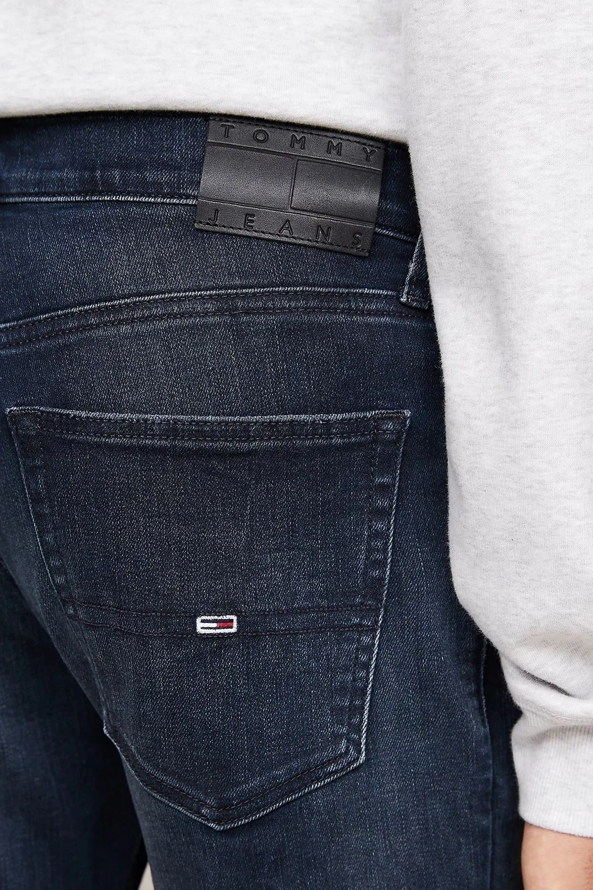 Tommy Jeans Logolu Streç Pamuklu Slim Fit Düz Paça Jeans Erkek Kot Pantolon DM0DM20386 1BK LACİVERT - 9