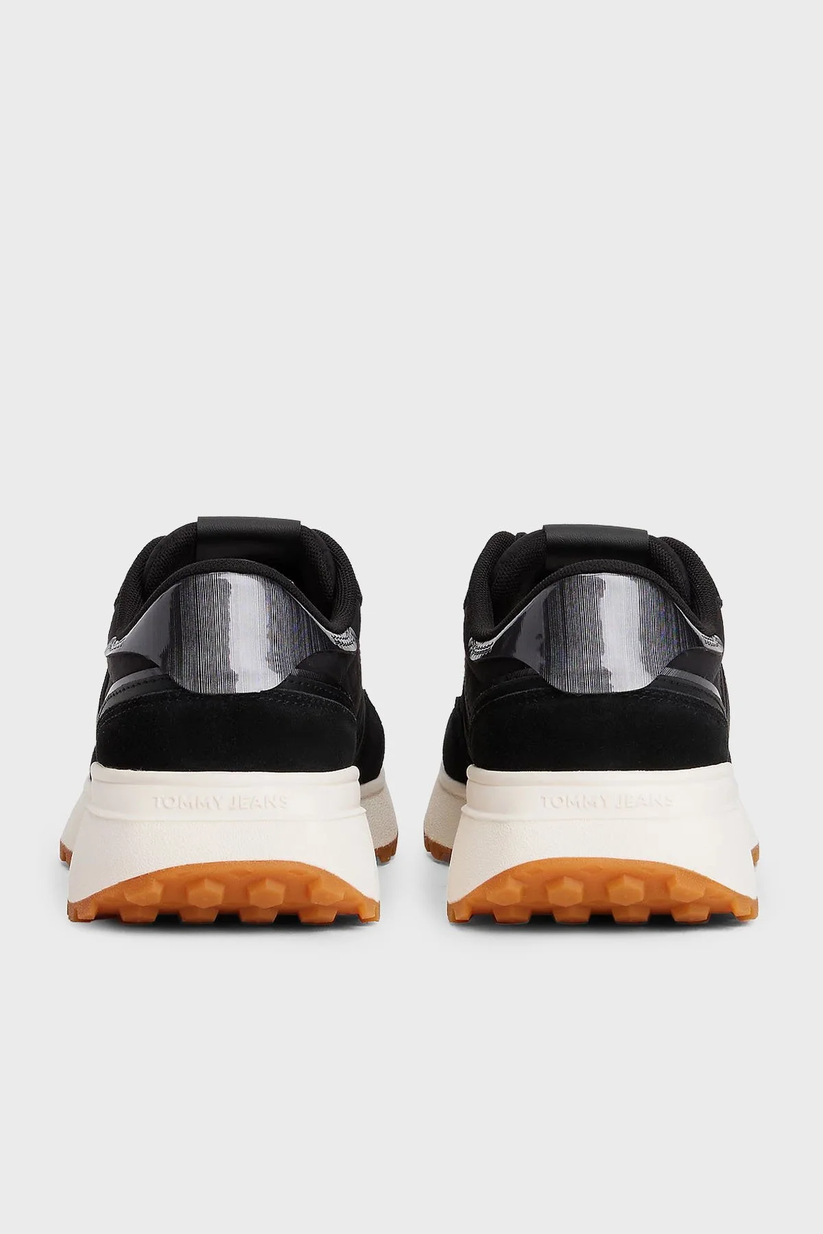 Tommy Jeans Logolu Süet Sneaker Kadın Ayakkabı EN0EN02861 BDS SİYAH - 6