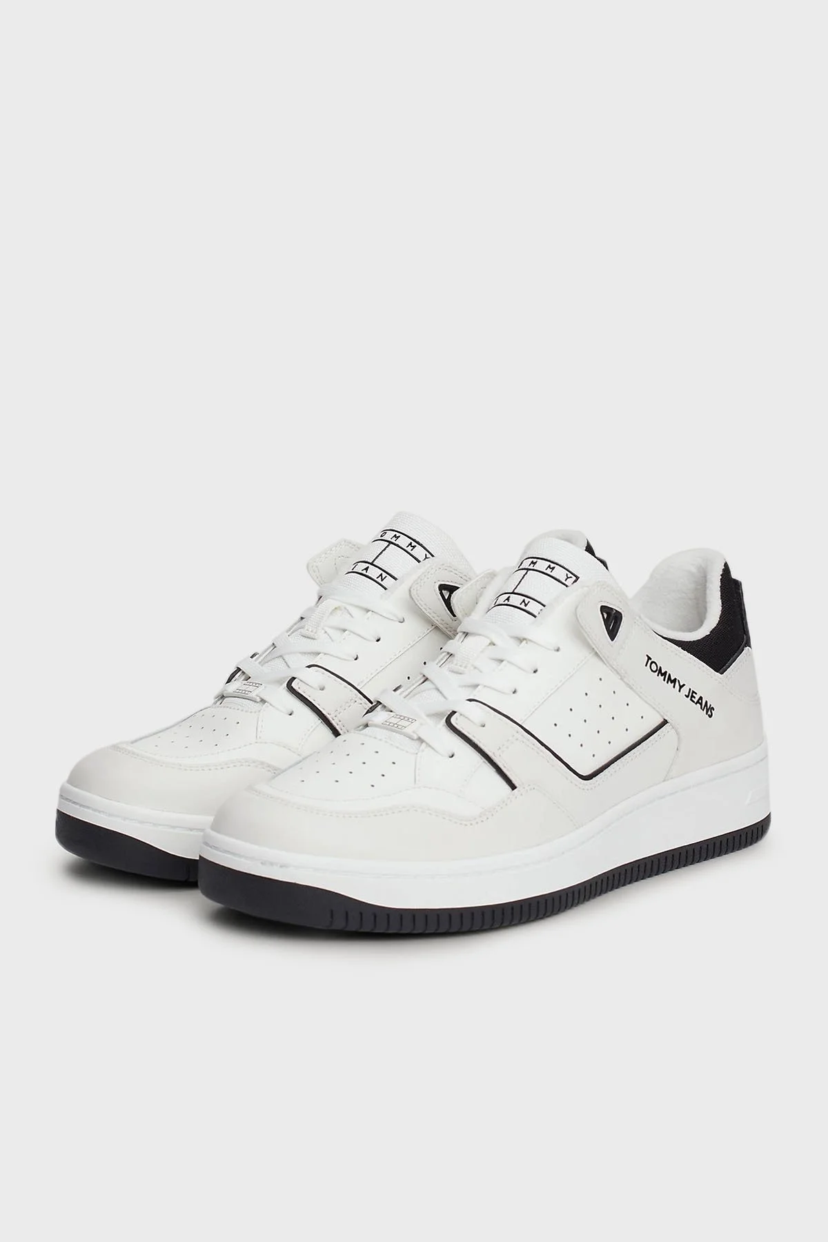 Tommy Jeans Logolu Tırtıklı Kalın Taban Deri Karışımlı Sneaker Erkek Ayakkabı EM0EM01464 YBL BEYAZ - 11