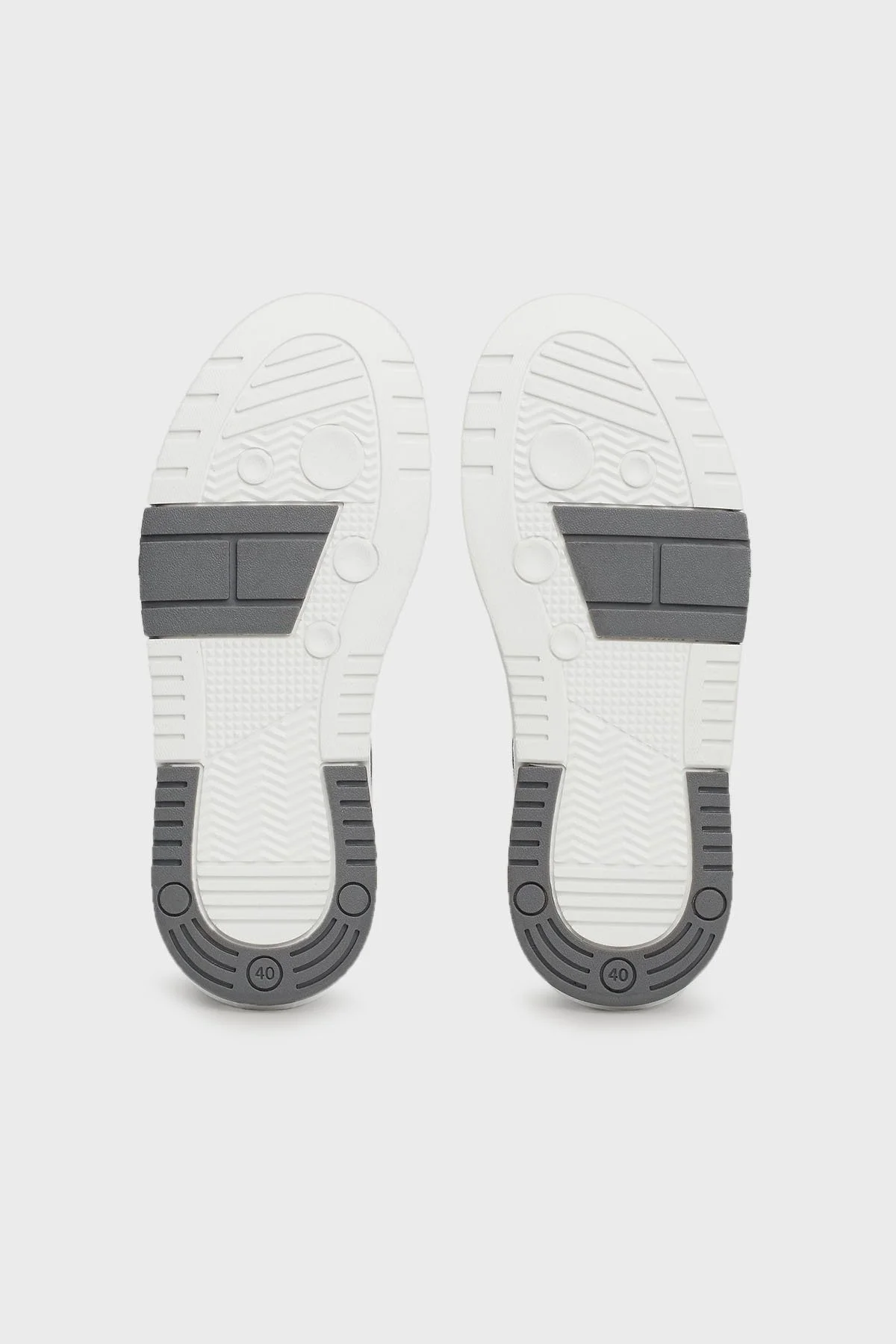 Tommy Jeans Metalik Deri Logolu Sneaker Bayan Ayakkabı EN0EN02591 TRH BEYAZ-GÜMÜŞ - 6