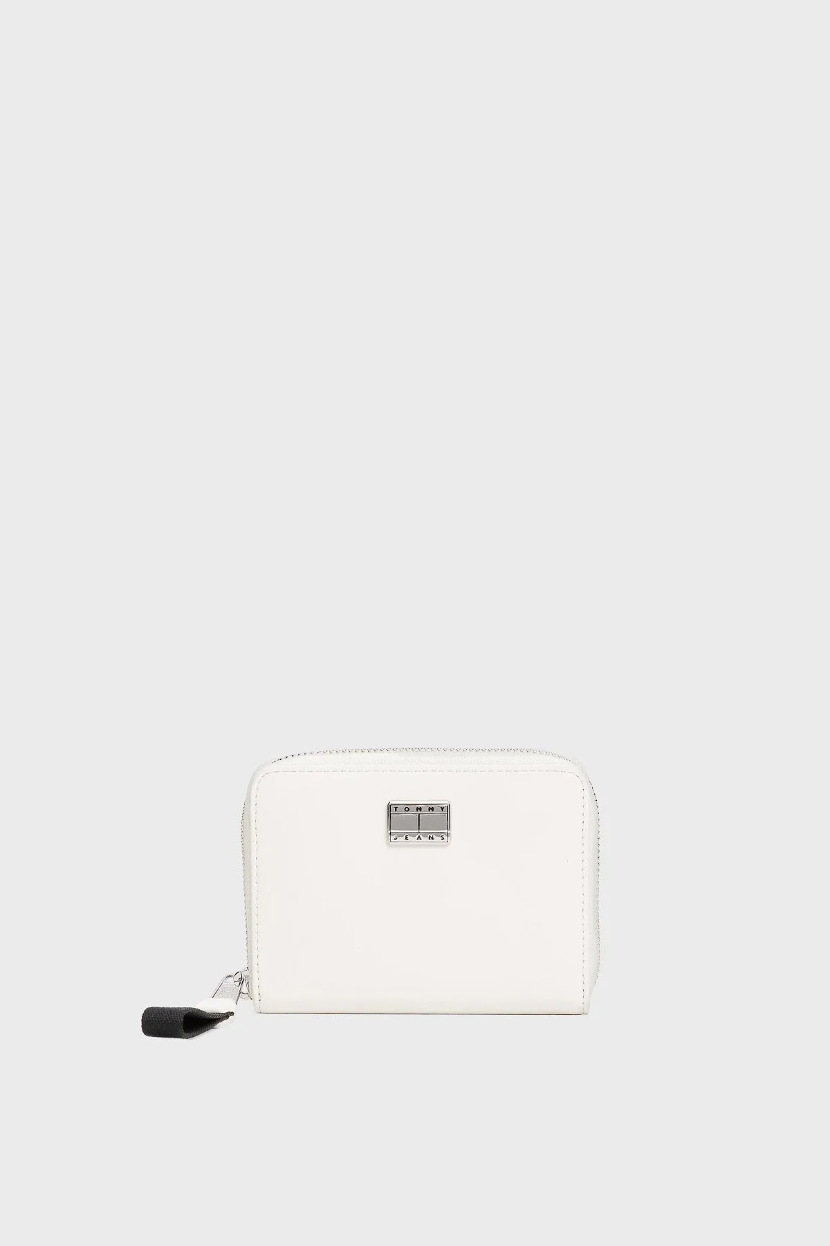 Tommy Jeans Metalik Logolu Fermuarlı Bayan Cüzdan AW0AW17298 YBH BEYAZ - 1