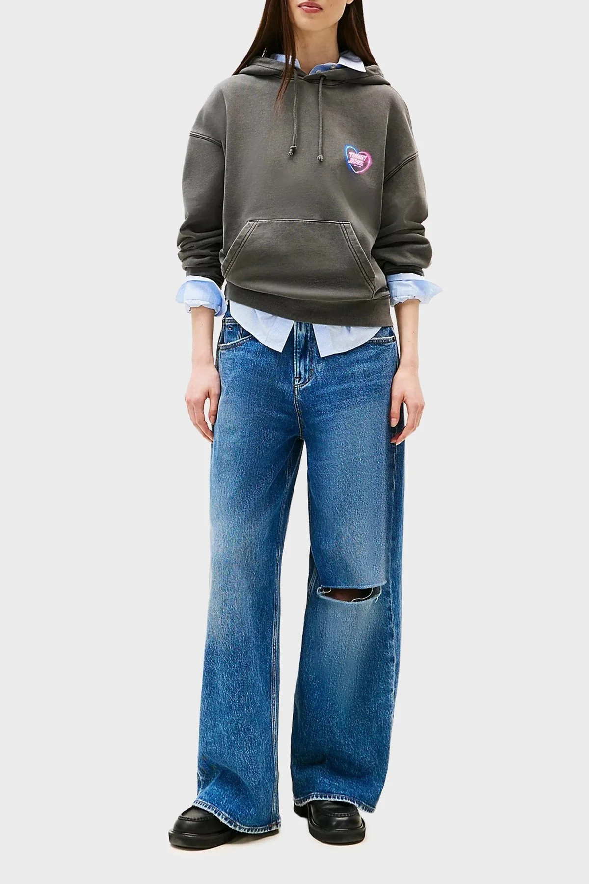 Tommy Jeans Neon Logo Baskılı Pamuklu Boxy Fit Kapüşonlu Bayan Sweat DW0DW20945 BDS SİYAH - 2