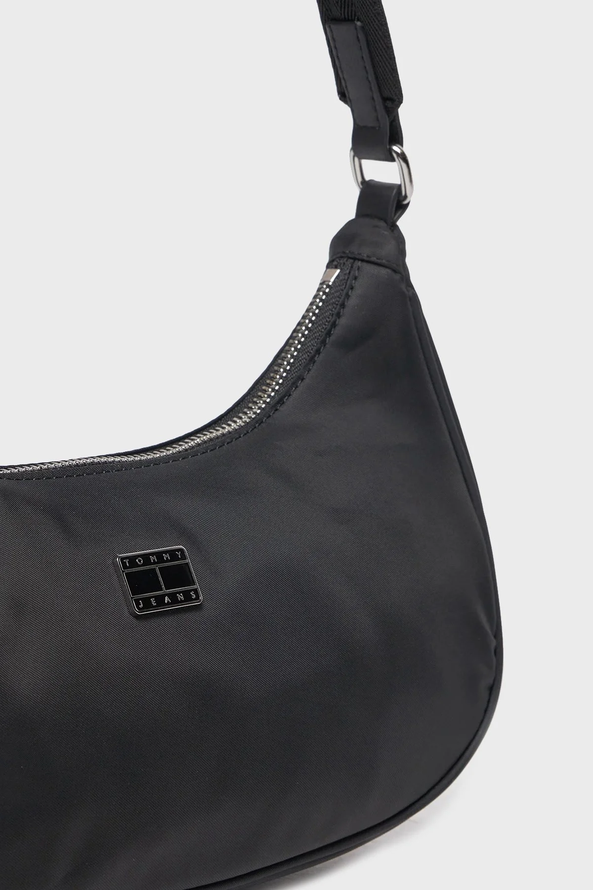 Tommy Jeans Omuz Askılı Bayan Çanta AW0AW16984 BDS SİYAH - 5