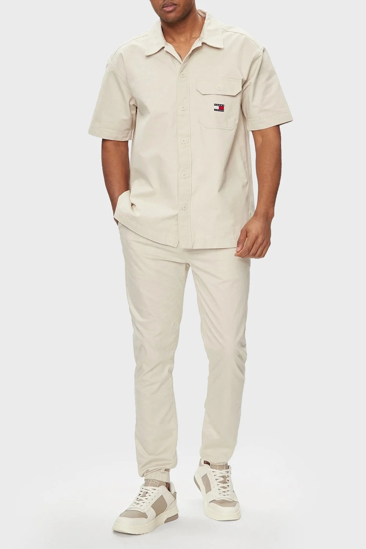 Tommy Jeans Organik Pamuklu Belden Bağlamalı Regular Fit Cepli Erkek Pantolon DM0DM19457 ACG BEJ - 2