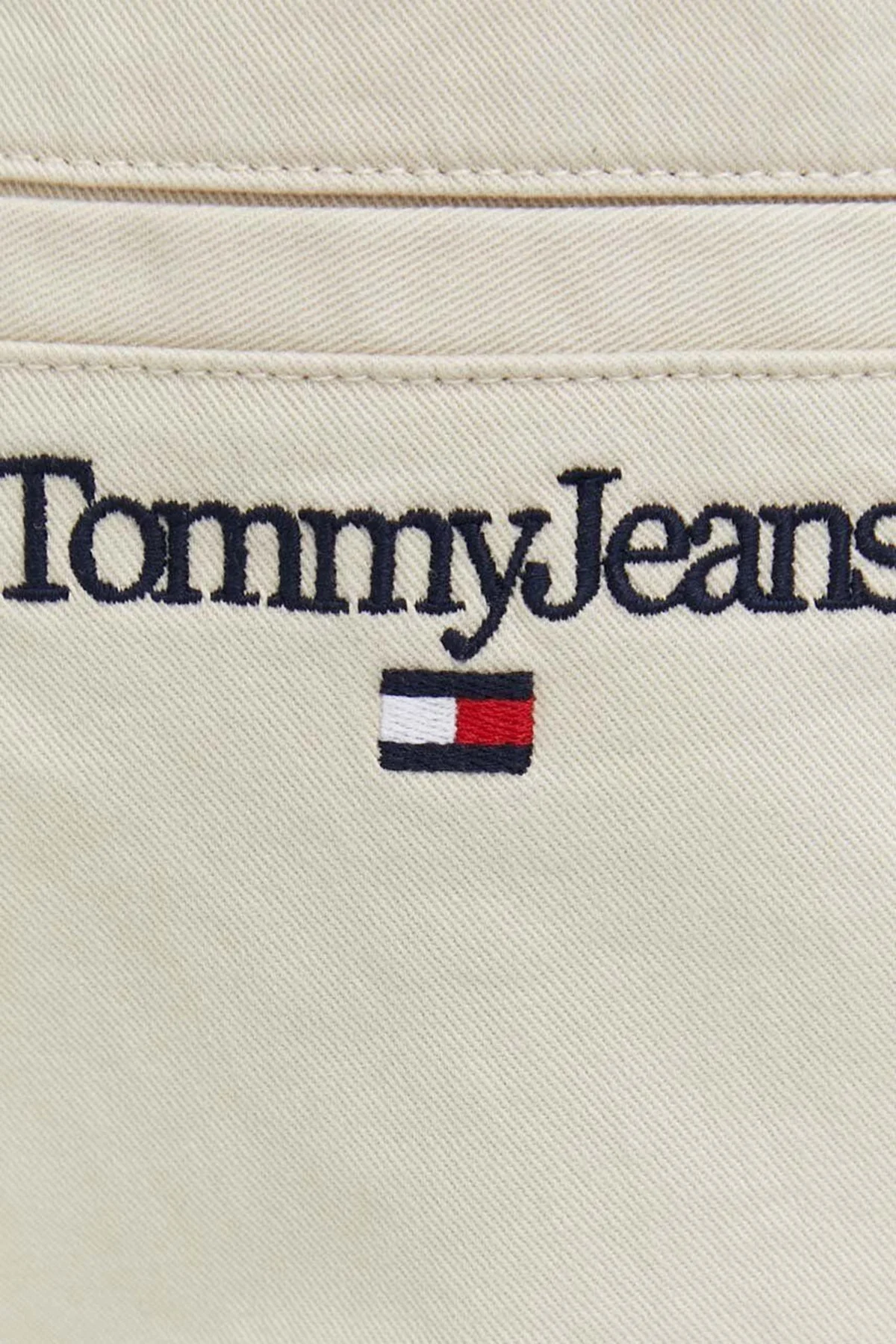 Tommy Jeans Organik Pamuklu Normal Bel Slim Fit Düz Paça Erkek Pantolon DM0DM15969 ACI BEJ - 3