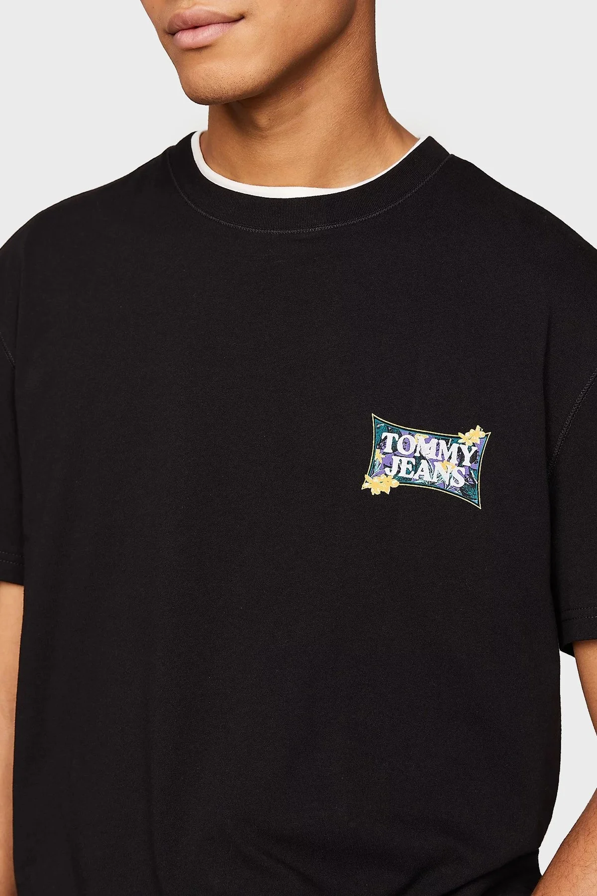 Tommy Jeans Organik Pamuklu Regular Fit Erkek T Shirt DM0DM18562 BDS SİYAH - 3