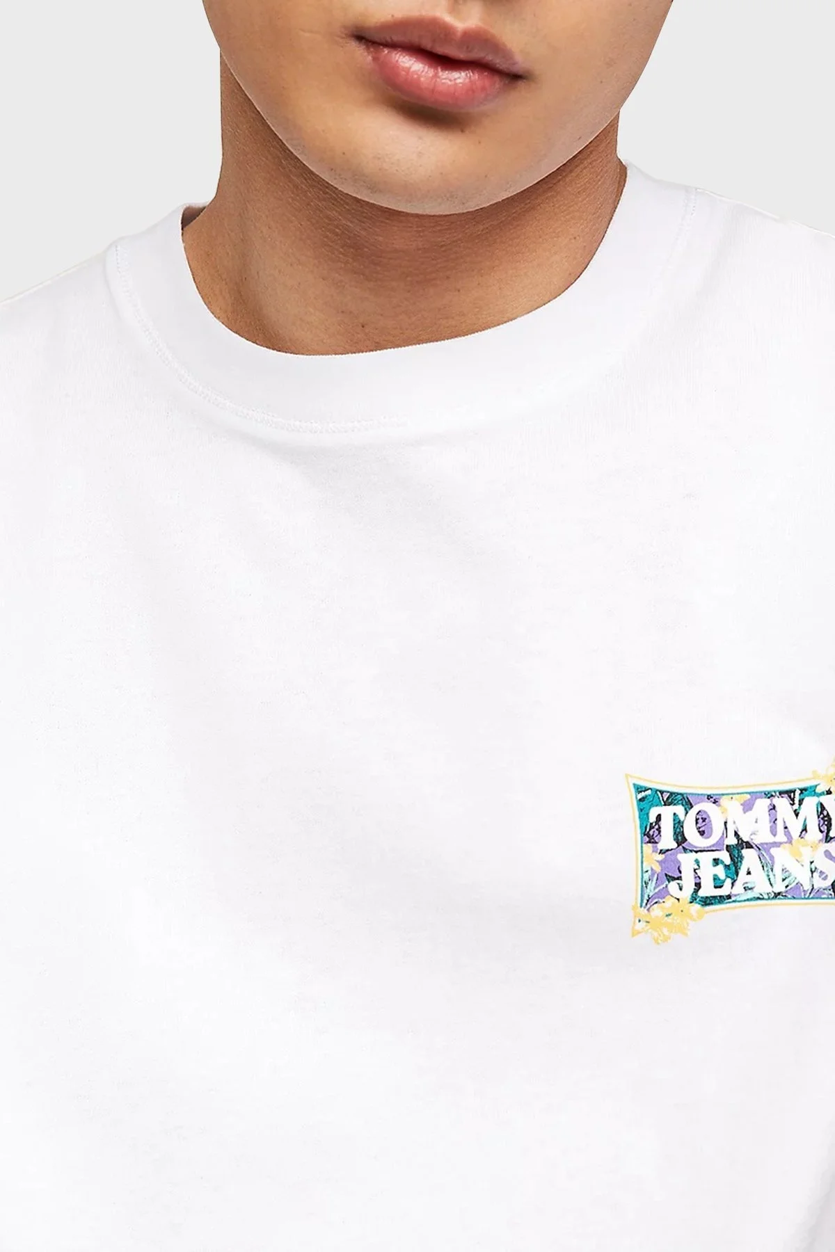 Tommy Jeans Organik Pamuklu Regular Fit Erkek T Shirt DM0DM18562 YBR BEYAZ - 3