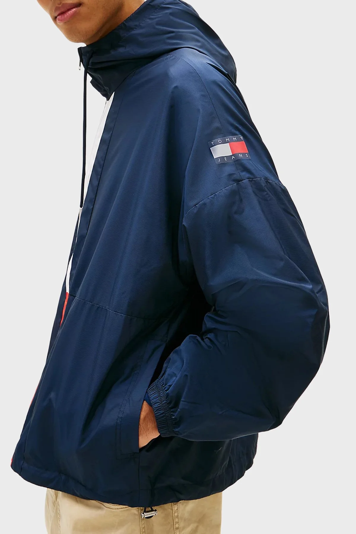 Tommy Jeans Oversize Fit Logolu Kapüşon Yaka Erkek Mont DM0DM22736 C1G LACİVERT - 4