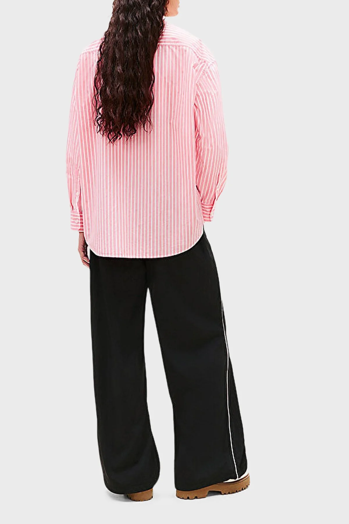 Tommy Jeans Pamuk Karışımlı Oversize Çizgili Poplin Bayan Gömlek DW0DW22218 0D2 PEMBE - 3