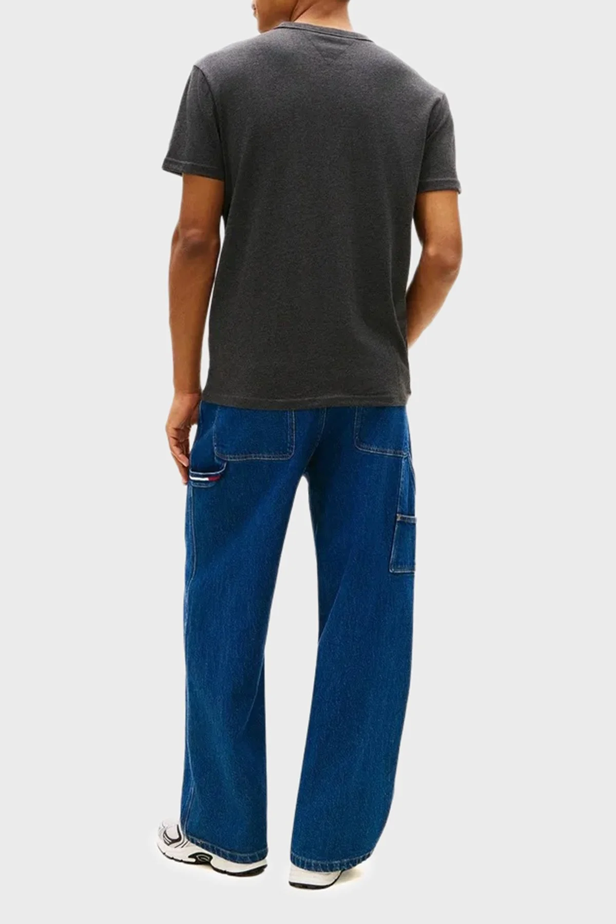 Tommy Jeans Pamuk Karışımlı Regular Fit Bisiklet Yaka Erkek T Shirt DM0DM22667 BDS SİYAH - 3