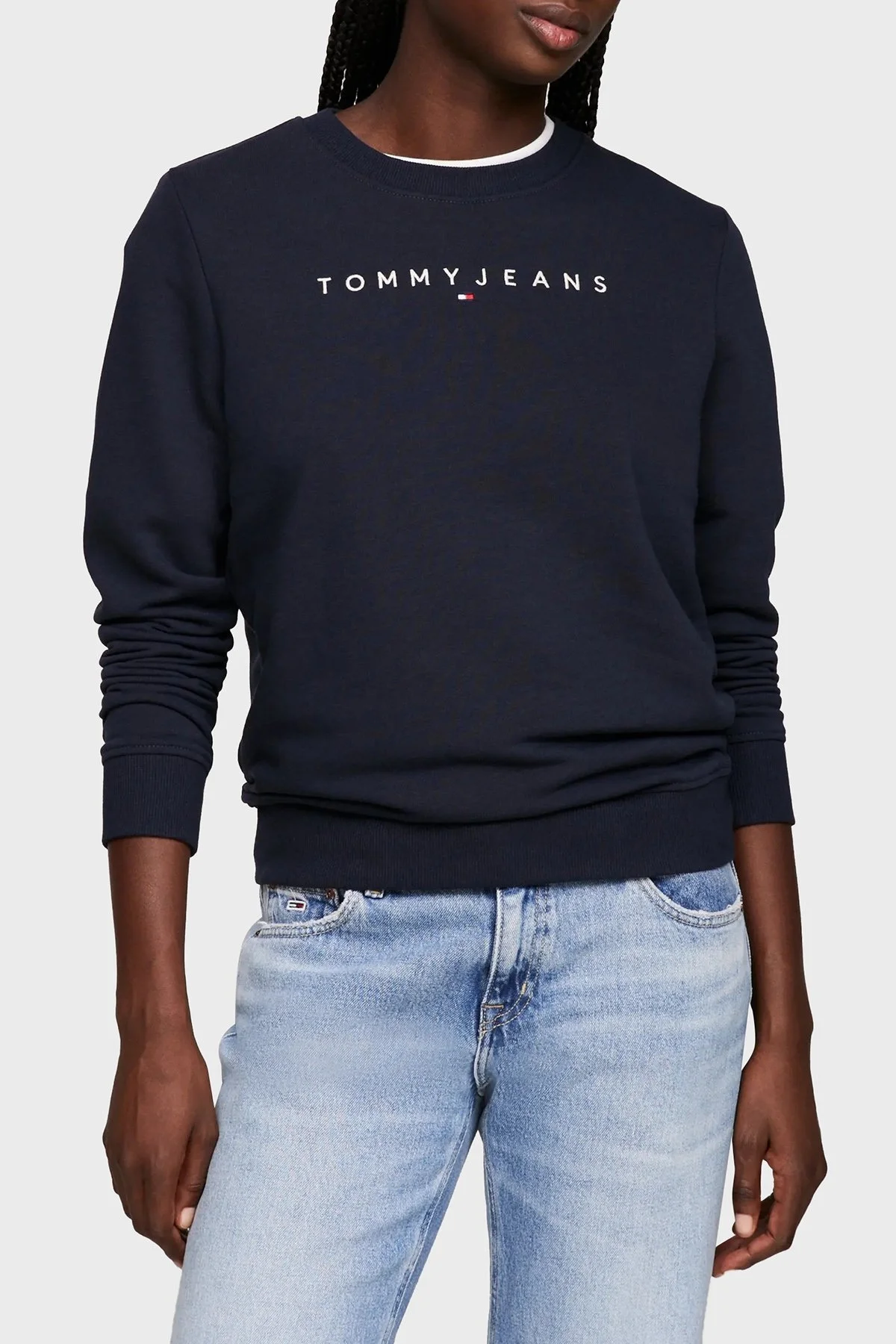 Tommy Jeans Pamuk Karışımlı Regular Fit Bisiklet Yaka Logolu Bayan Sweat DW0DW17323 C1G LACİVERT - 1