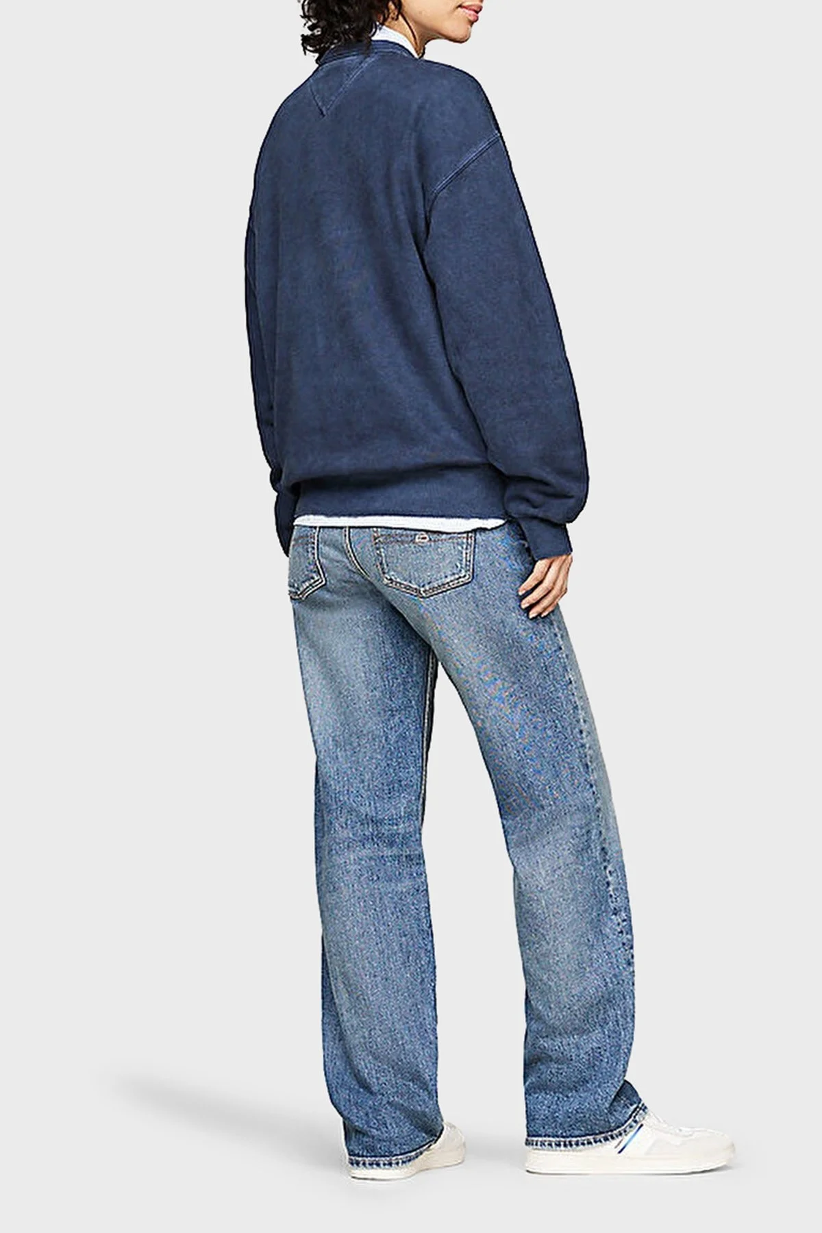 Tommy Jeans Pamuk Karışımlı Regular Fit Bisiklet Yaka Logolu Bayan Sweat DW0DW19824 C1G LACİVERT - 2