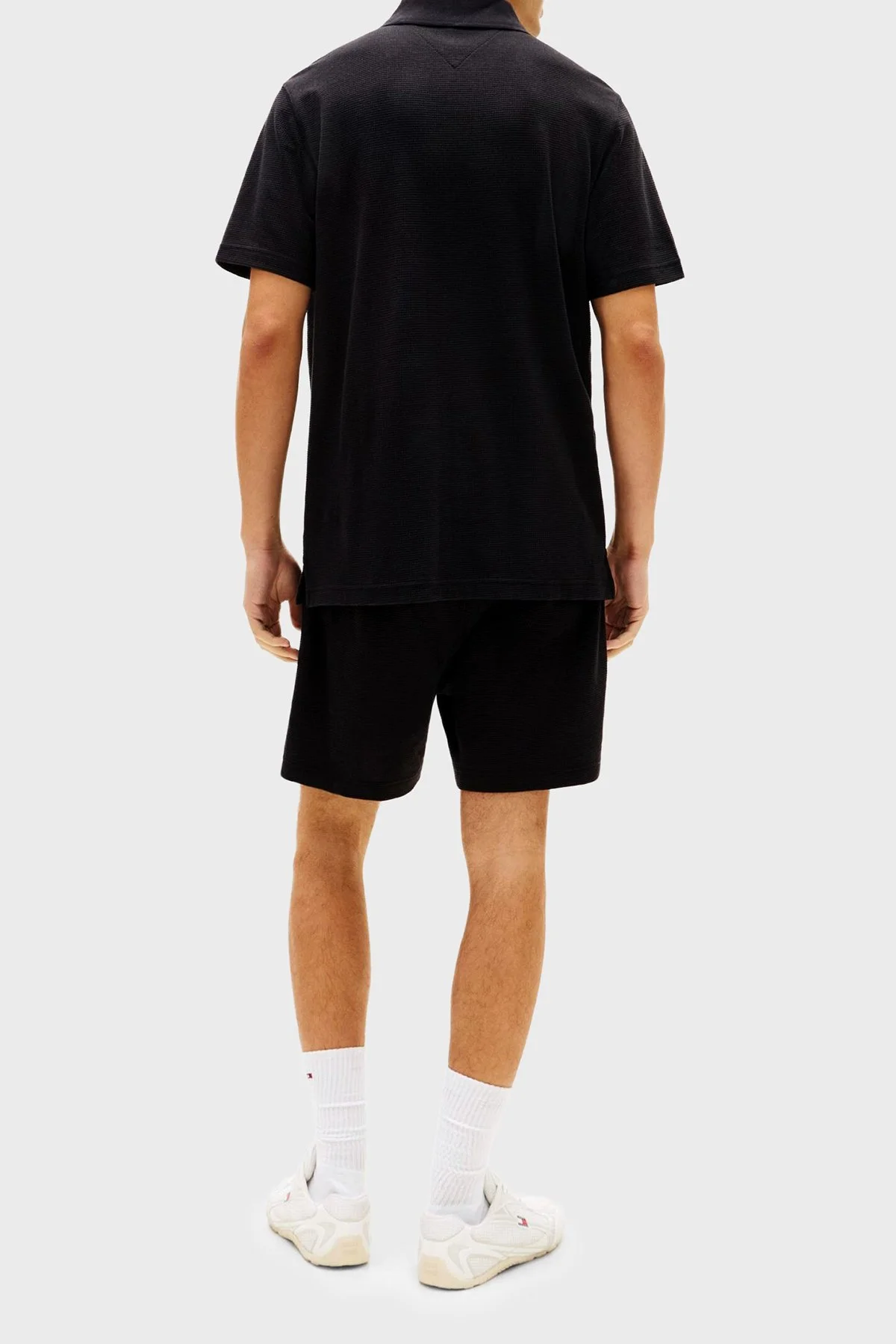 Tommy Jeans Pamuk Karışımlı Regular Fit Düğmeli Erkek Polo Yaka T Shirt DM0DM22703 BDS SİYAH - 3