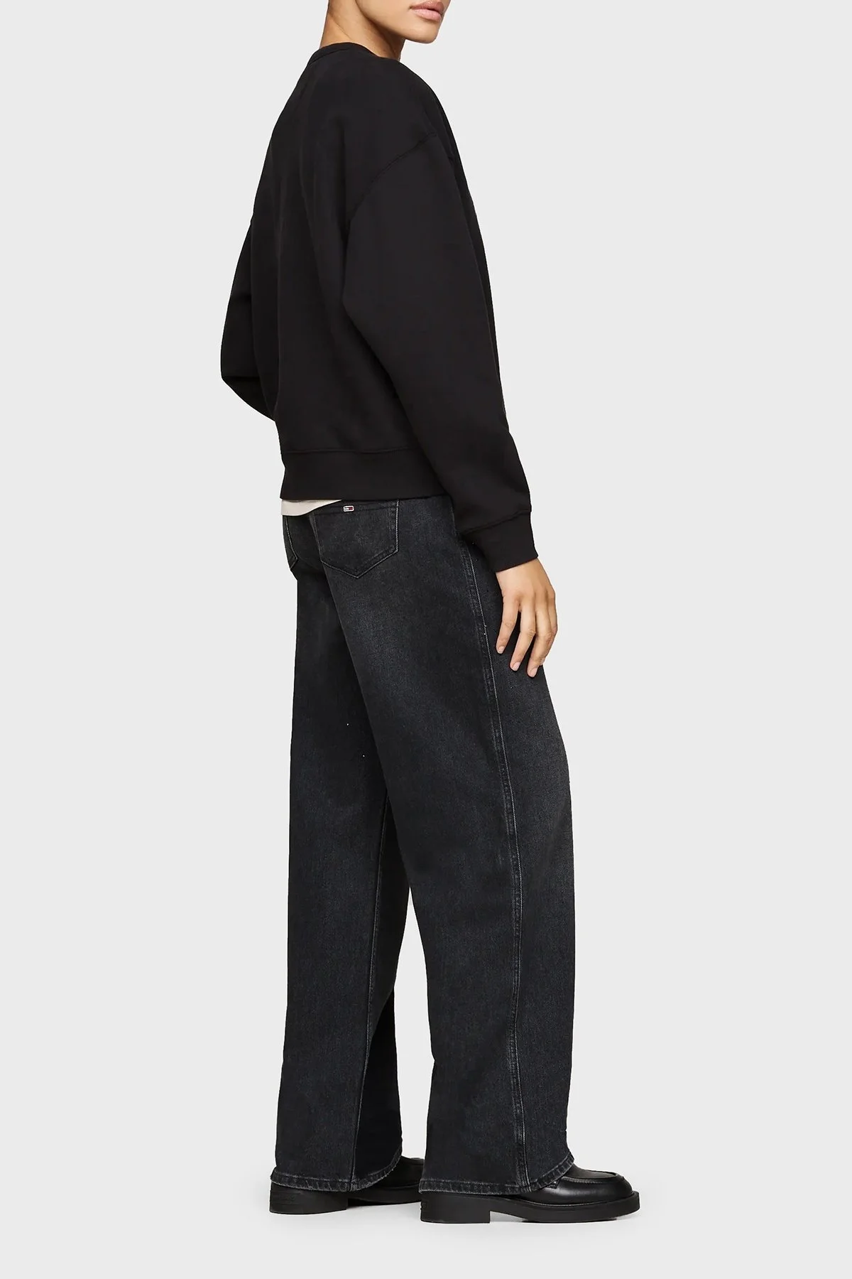 Tommy Jeans Pamuk Karışımlı Relaxed Fit Bisiklet Yaka Logolu Bayan Sweat DW0DW19845 BDS SİYAH - 8