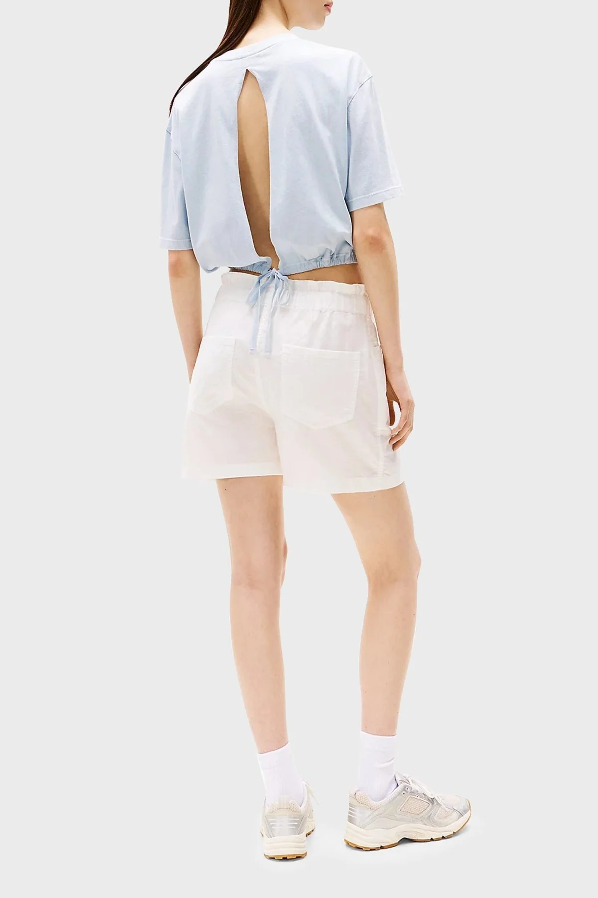 Tommy Jeans Pamuk ve Keten Karışımlı Regular Fit Normal Bel Mini Bayan Short DW0DW20360 YBL BEYAZ - 8