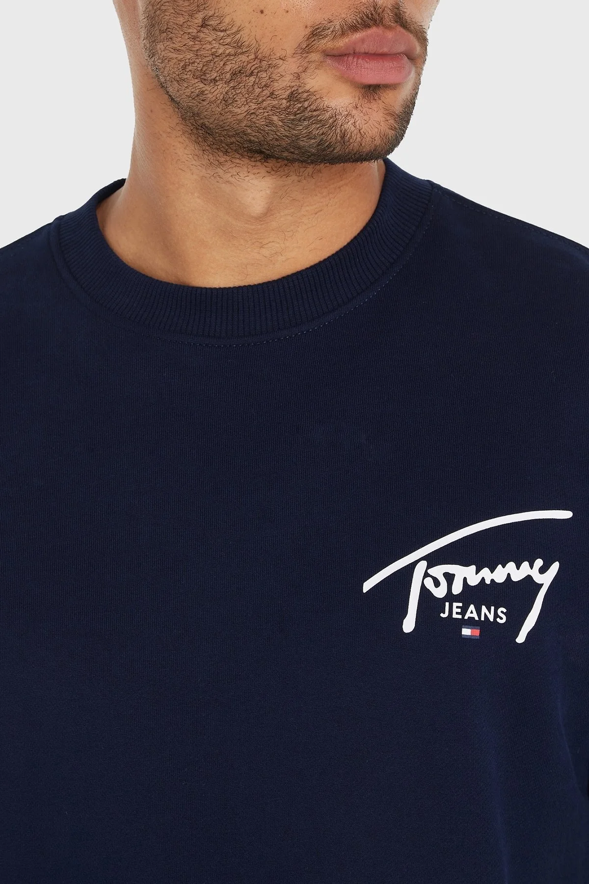 Tommy Jeans Pamuklu Bisiklet Yaka Erkek Sweat DM0DM19230 C1G LACİVERT - 3