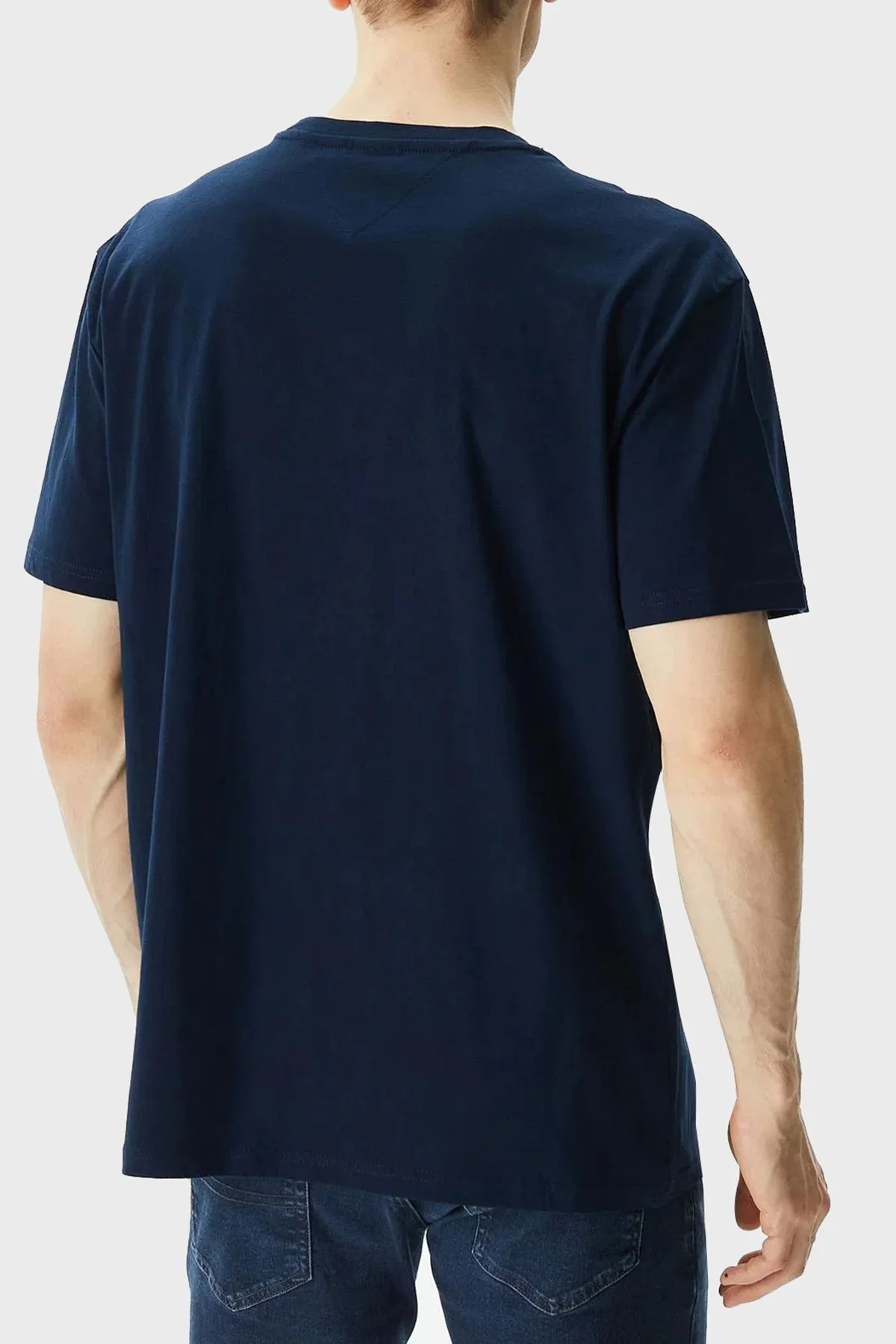 Tommy Jeans Pamuklu Bisiklet Yaka Erkek T Shirt DM0DM17993 C1G LACİVERT - 6