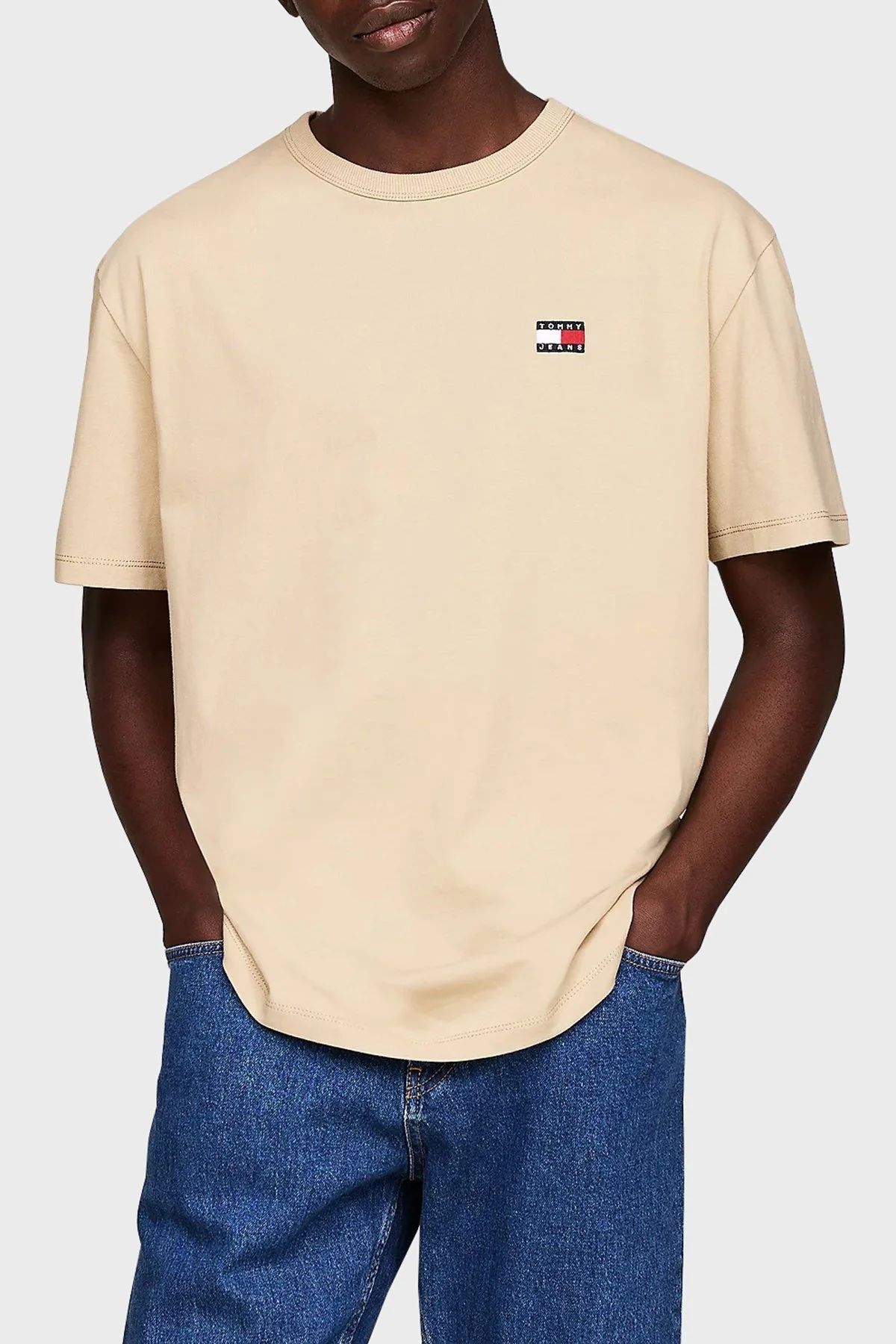 Tommy Jeans Pamuklu Bisiklet Yaka Erkek T Shirt DM0DM17995 AB9 BEJ - 1