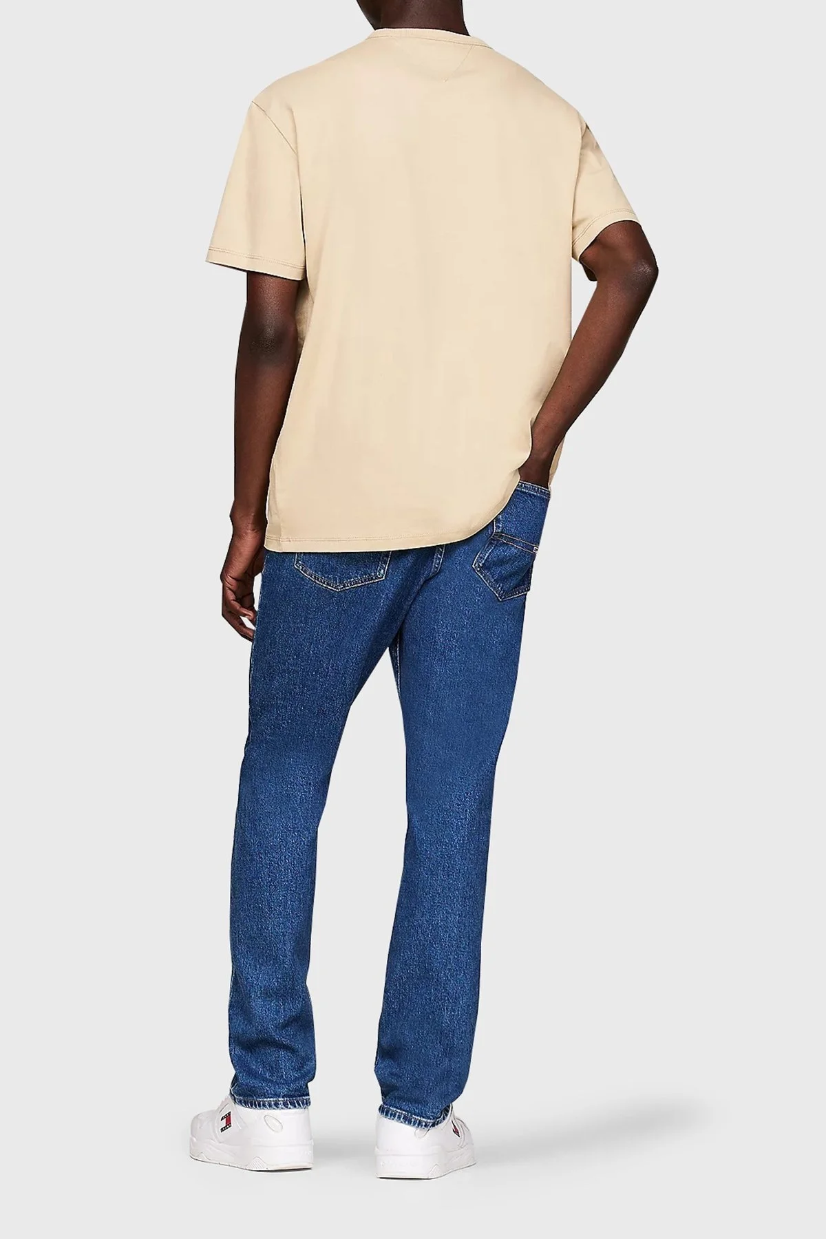 Tommy Jeans Pamuklu Bisiklet Yaka Erkek T Shirt DM0DM17995 AB9 BEJ - 2