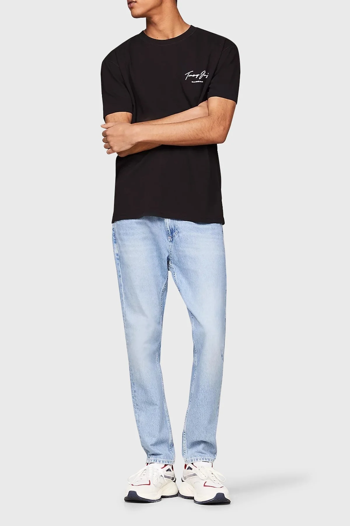 Tommy Jeans Pamuklu Bisiklet Yaka Erkek T Shirt DM0DM18518 BDS SİYAH - 2