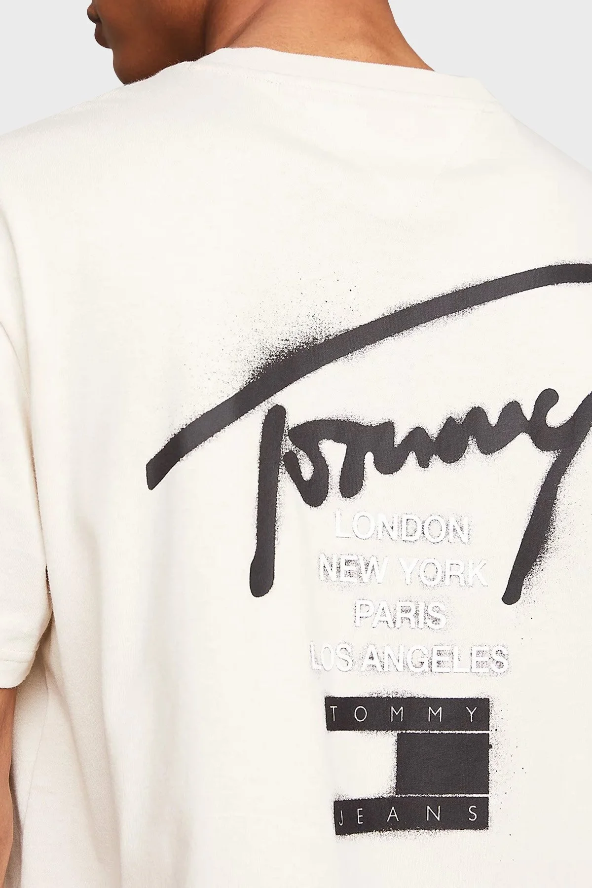 Tommy Jeans Pamuklu Bisiklet Yaka Erkek T Shirt DM0DM18529 ACG BEJ - 4