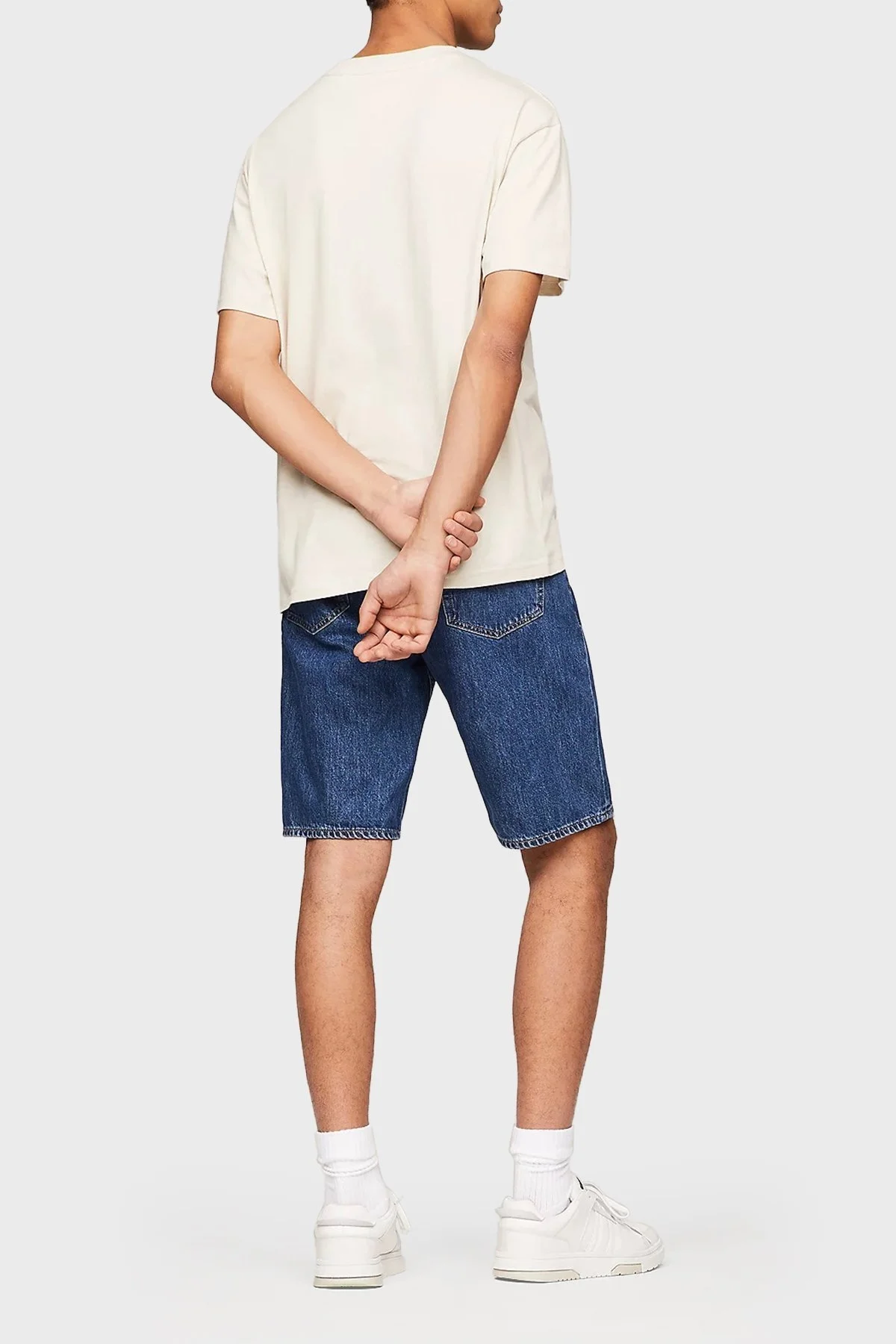 Tommy Jeans Pamuklu Bisiklet Yaka Regular Fit Erkek T Shirt DM0DM17994 ACG BEJ - 2