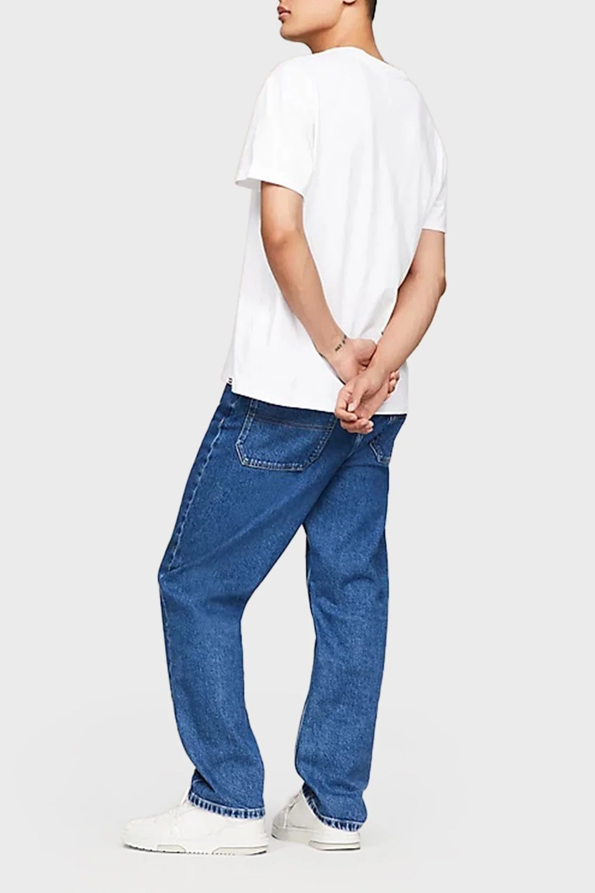 Tommy Jeans Pamuklu Bisiklet Yaka Regular Fit Erkek T Shirt DM0DM17994 YBR BEYAZ - 3