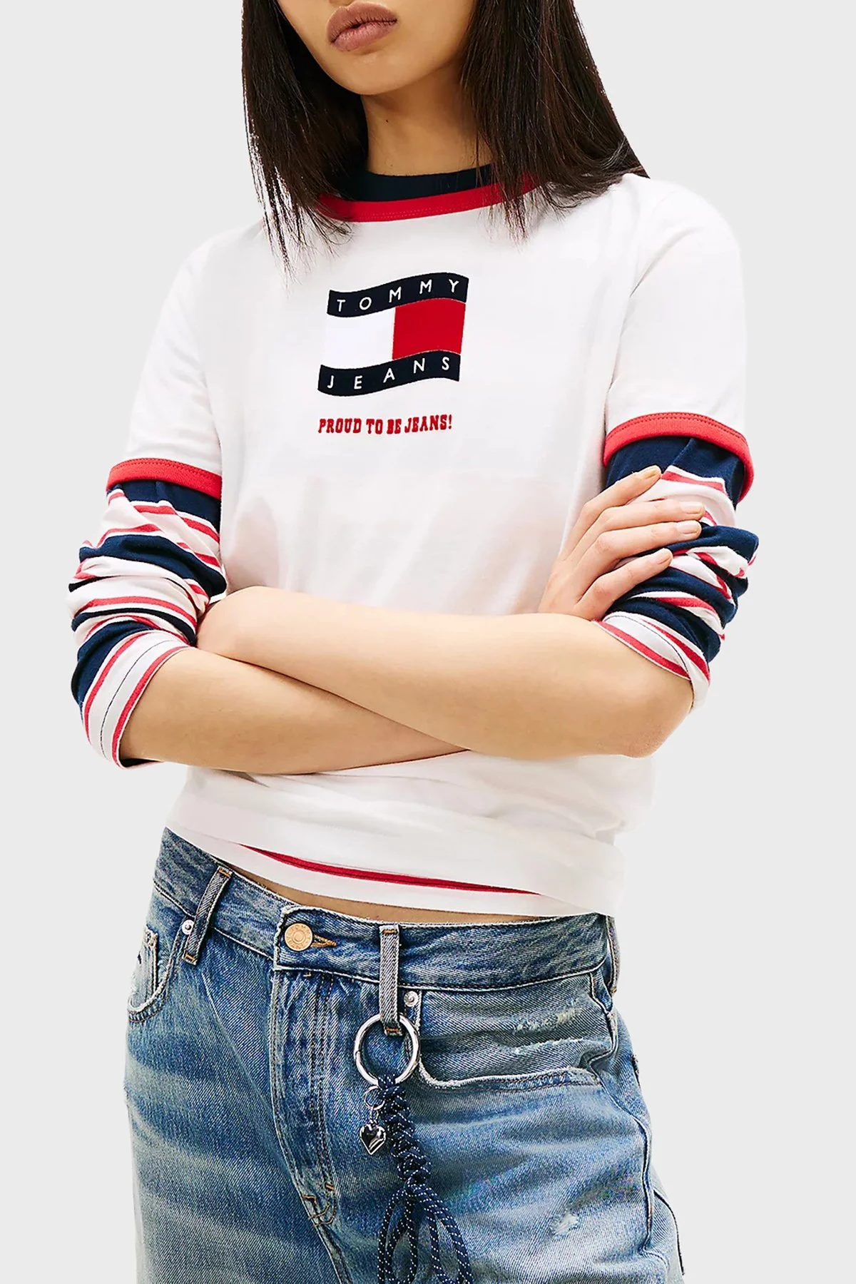 Tommy Jeans Pamuklu Logo Baskılı Regular Fit Bisiket Yaka Kadın T Shirt DW0DW22306 YBL BEYAZ - 4