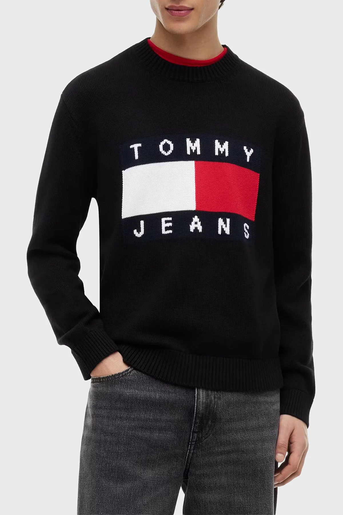 Tommy Jeans Pamuklu Logolu Regular Fit Erkek Kazak DM0DM23413 BDS Siyah - 1