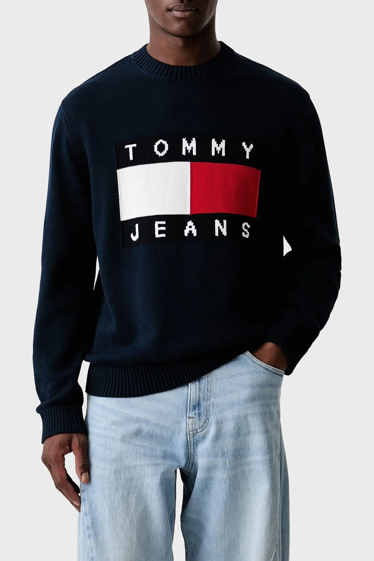 Tommy Jeans Pamuklu Logolu Regular Fit Erkek Kazak DM0DM23413 C1G Lacivert - 1