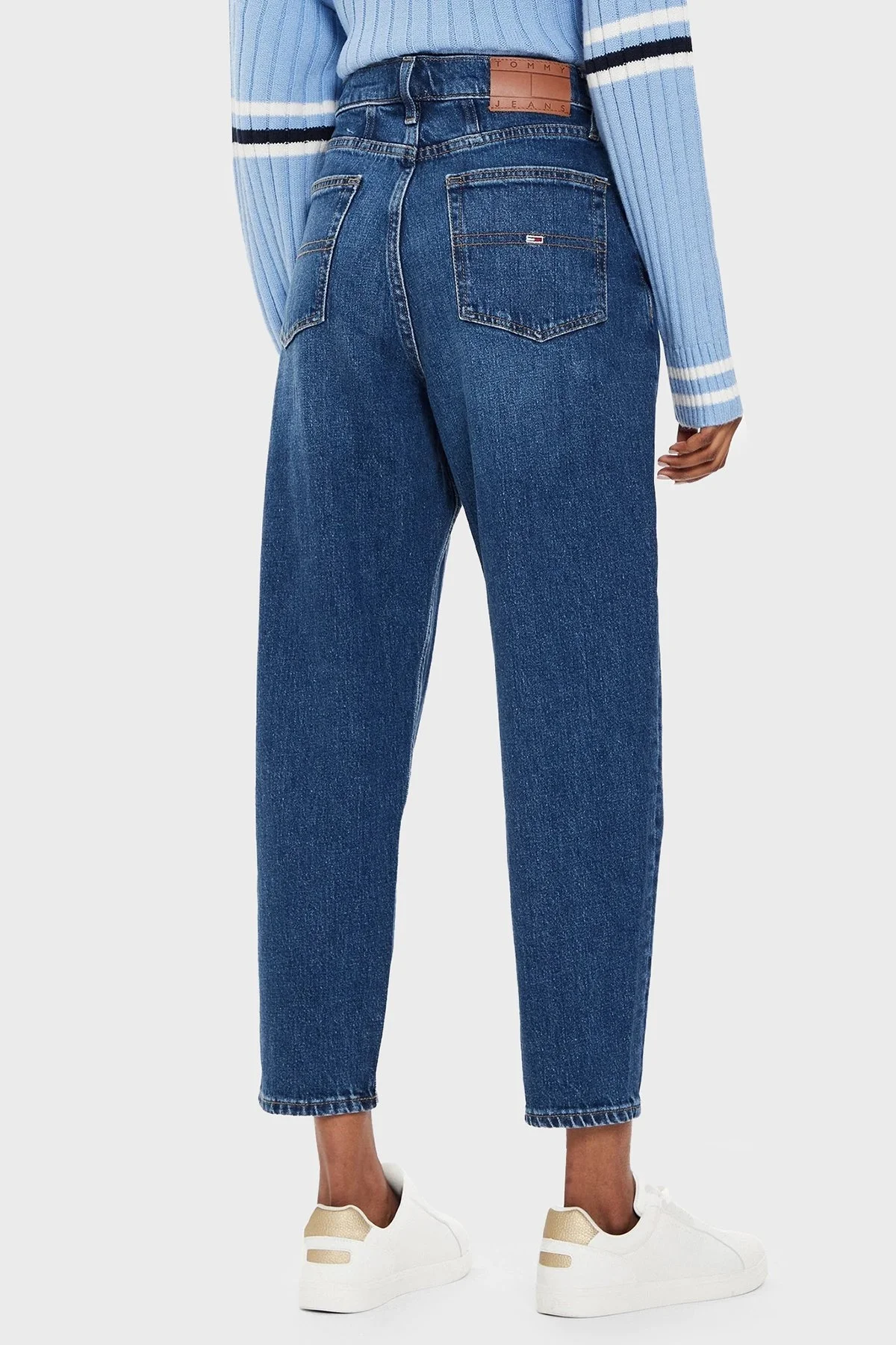 Tommy Jeans Pamuklu Mom Fit Yüksek Bel Jeans Bayan Kot Pantolon DW0DW19244 1BK LACİVERT - 10