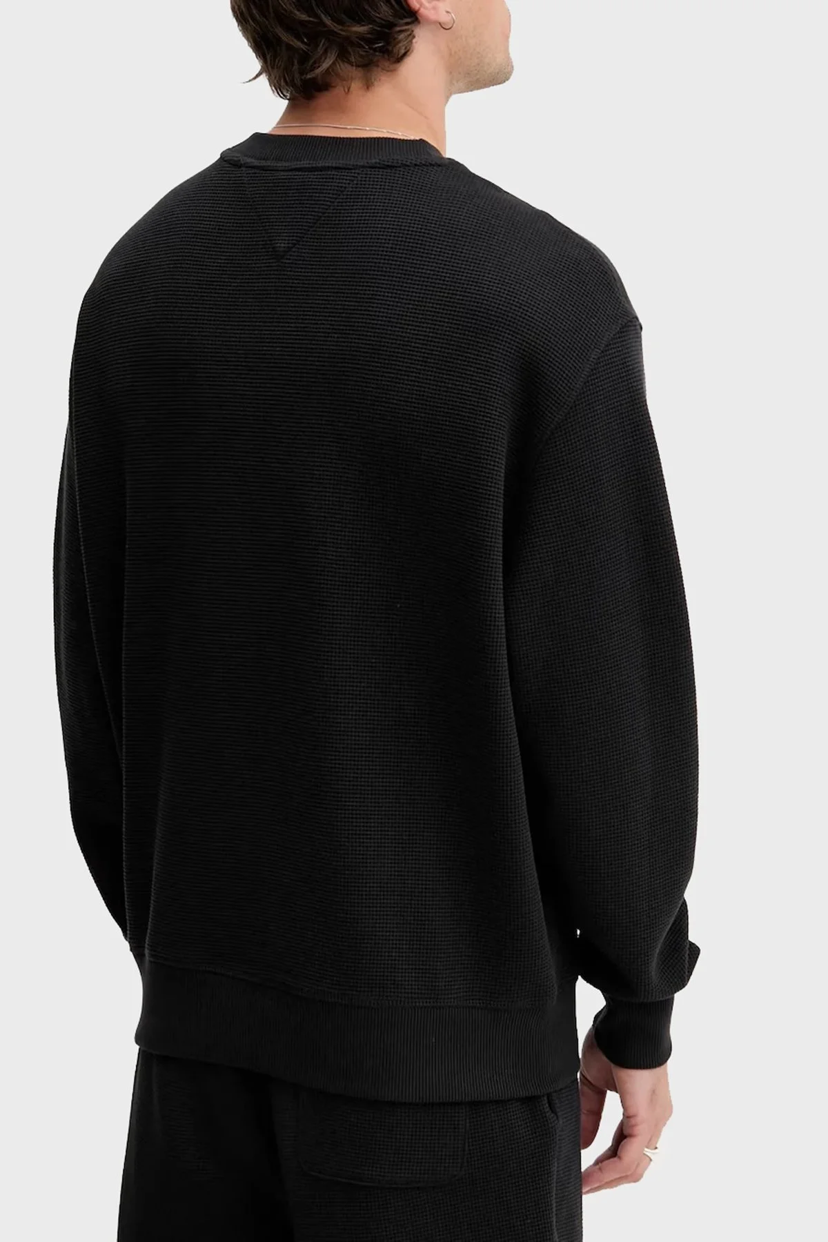 Tommy Jeans Pamuklu Regular Fit Bisiklet Yaka Erkek Sweat DM0DM21622 BDS SİYAH - 2