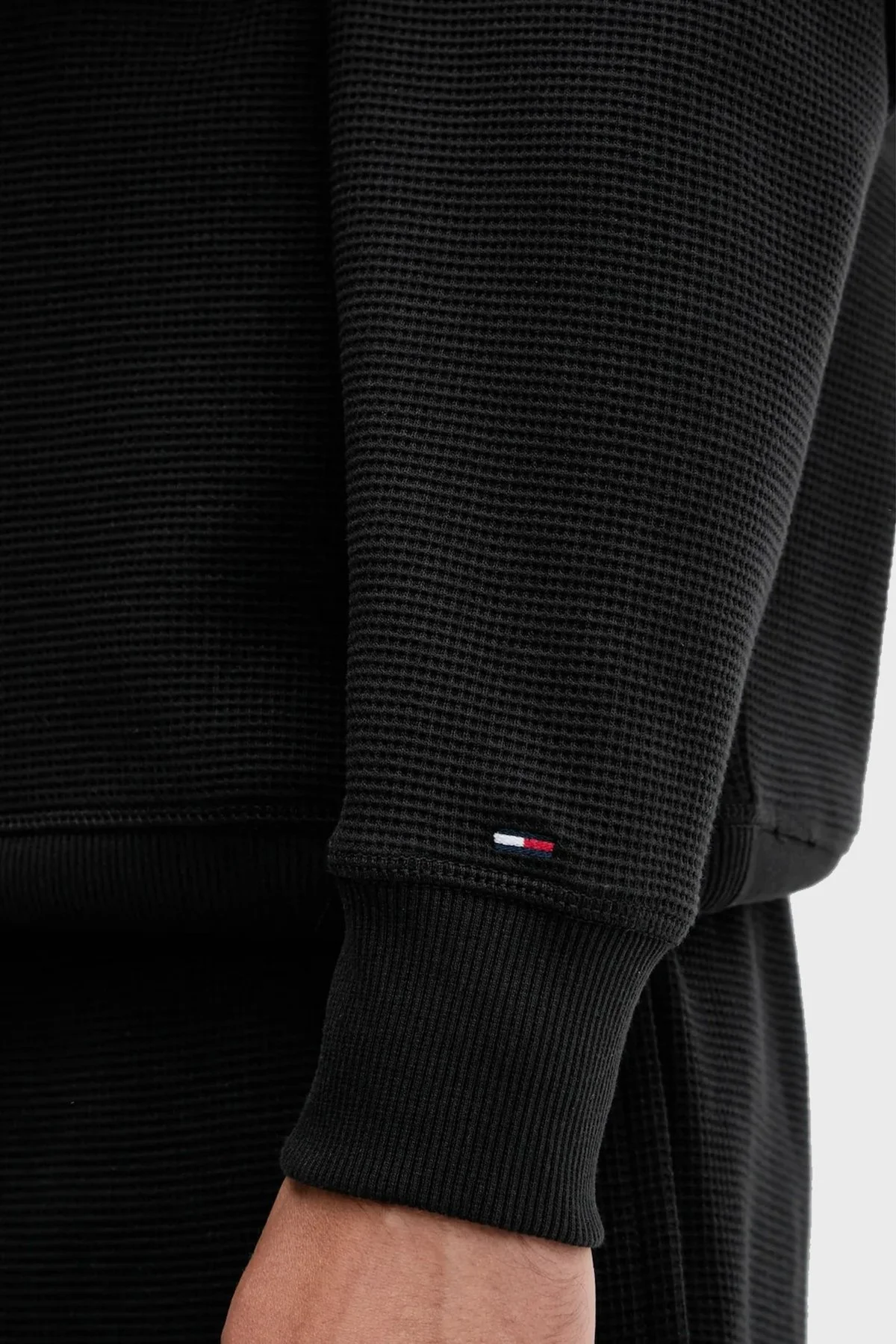 Tommy Jeans Pamuklu Regular Fit Bisiklet Yaka Erkek Sweat DM0DM21622 BDS SİYAH - 4