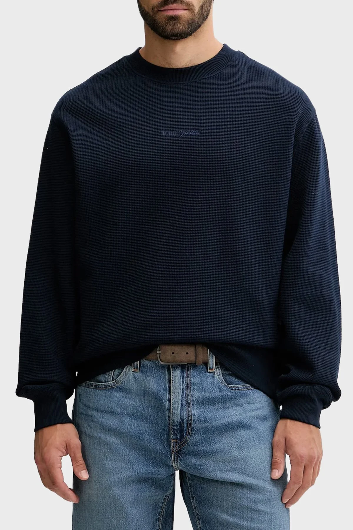 Tommy Jeans Pamuklu Regular Fit Bisiklet Yaka Erkek Sweat DM0DM21622 C1G LACİVERT - 1