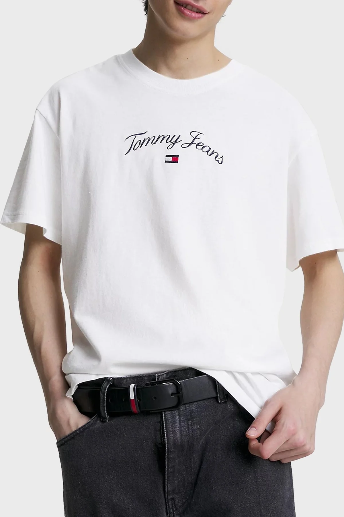 Tommy Jeans Pamuklu Regular Fit Bisiklet Yaka Erkek T Shirt DM0DM16835 YBR BEYAZ - 1