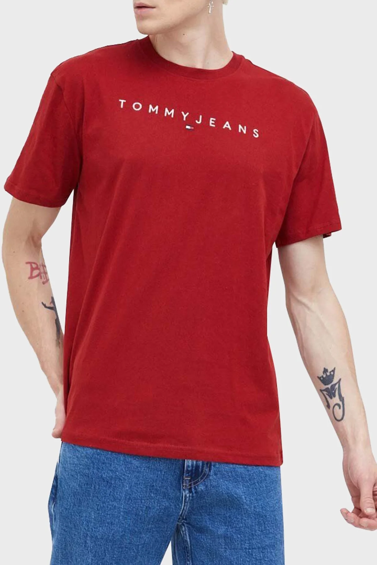 Tommy Jeans Pamuklu Regular Fit Bisiklet Yaka Erkek T Shirt DM0DM17993 XMO KIRMIZI - 1