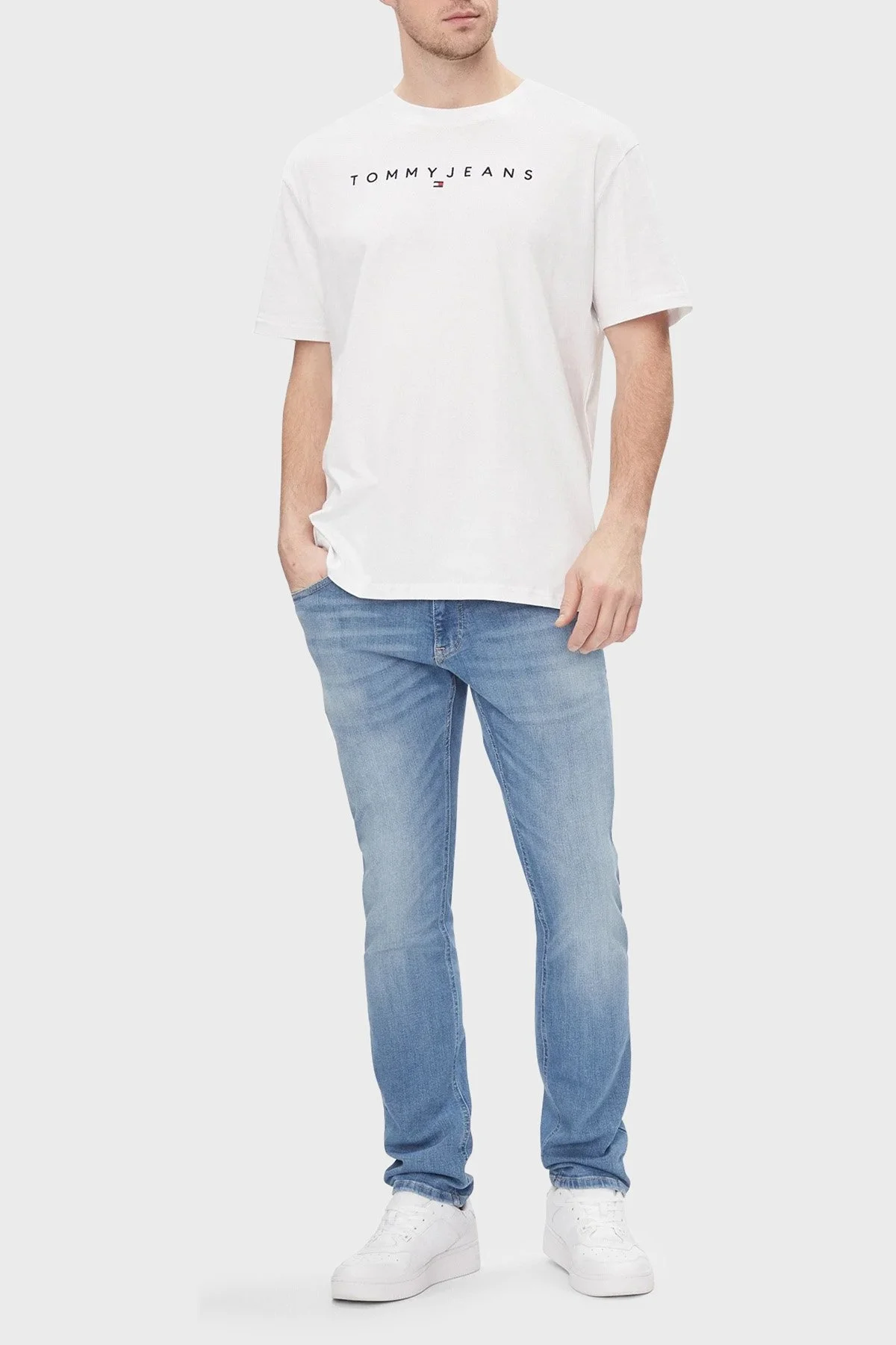 Tommy Jeans Pamuklu Regular Fit Bisiklet Yaka Erkek T Shirt DM0DM17993 YBR BEYAZ - 2