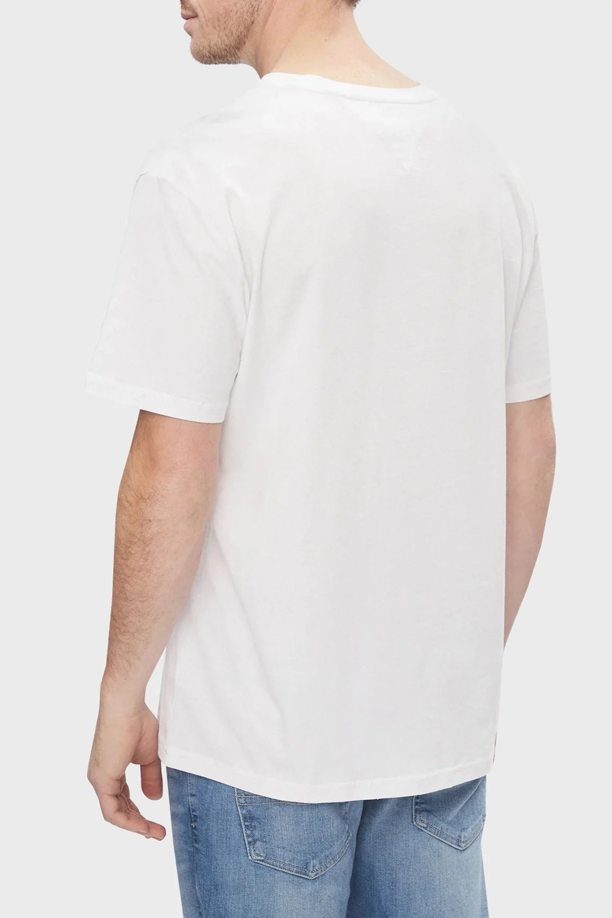 Tommy Jeans Pamuklu Regular Fit Bisiklet Yaka Erkek T Shirt DM0DM17993 YBR BEYAZ - 13