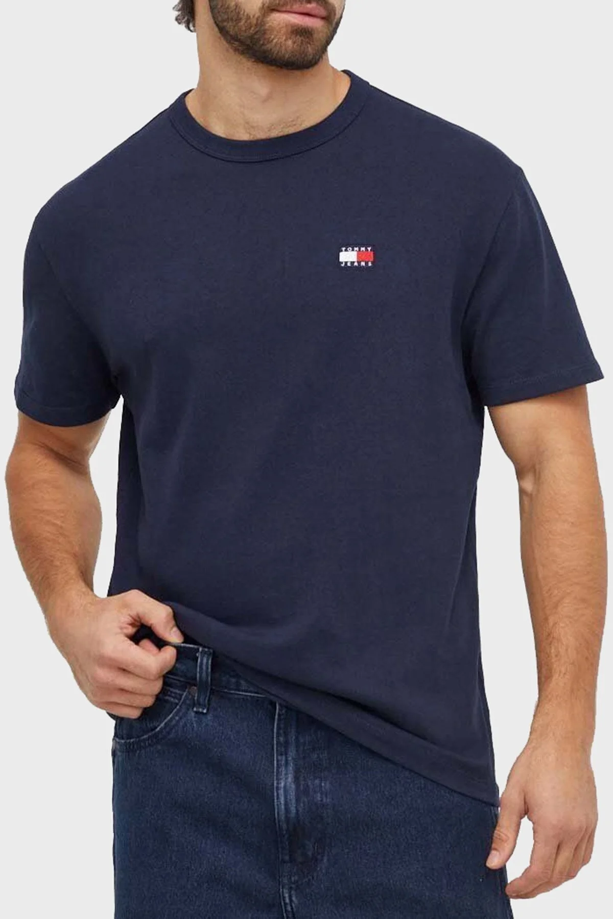 Tommy Jeans Pamuklu Regular Fit Bisiklet Yaka Erkek T Shirt DM0DM17995 C1G LACİVERT - 5