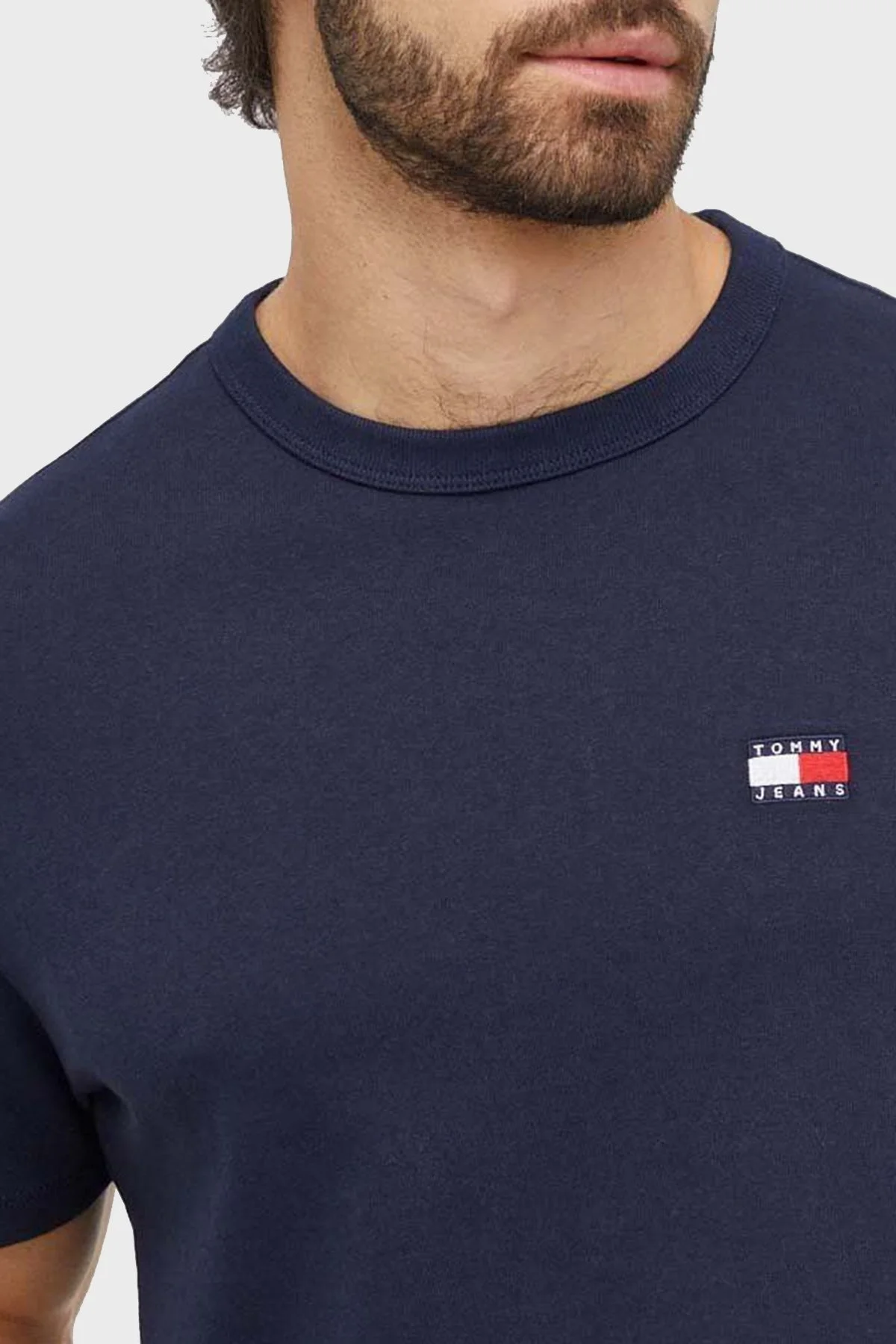 Tommy Jeans Pamuklu Regular Fit Bisiklet Yaka Erkek T Shirt DM0DM17995 C1G LACİVERT - 6