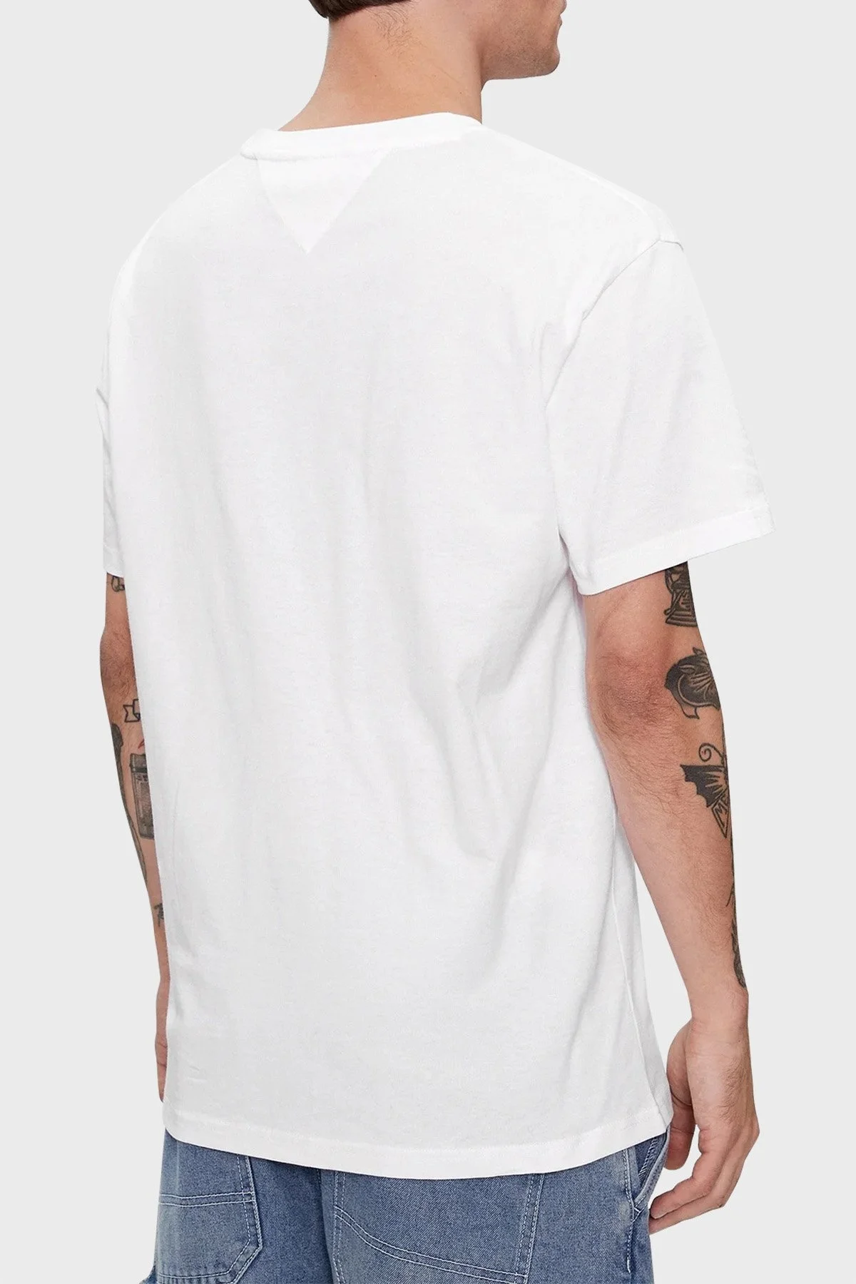 Tommy Jeans Pamuklu Regular Fit Bisiklet Yaka Erkek T Shirt DM0DM18272 YBR BEYAZ - 3