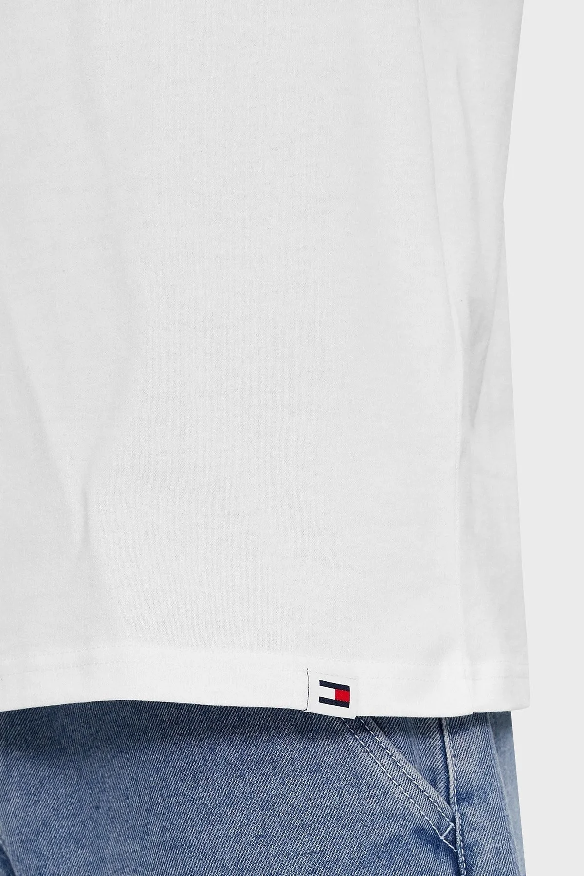 Tommy Jeans Pamuklu Regular Fit Bisiklet Yaka Erkek T Shirt DM0DM18272 YBR BEYAZ - 5