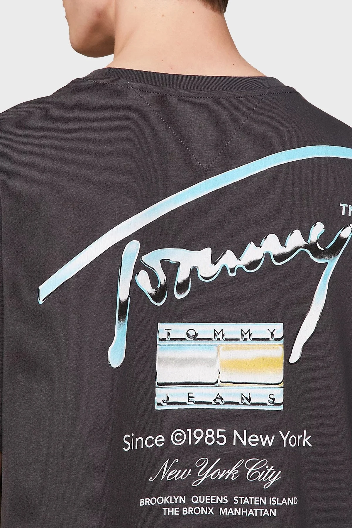 Tommy Jeans Pamuklu Regular Fit Bisiklet Yaka Erkek T Shirt DM0DM18283 PUB KOYU GRİ - 3