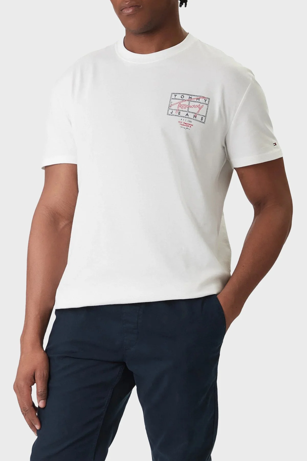 Tommy Jeans Pamuklu Regular Fit Bisiklet Yaka Erkek T Shirt DM0DM22319 YBL BEYAZ - 1