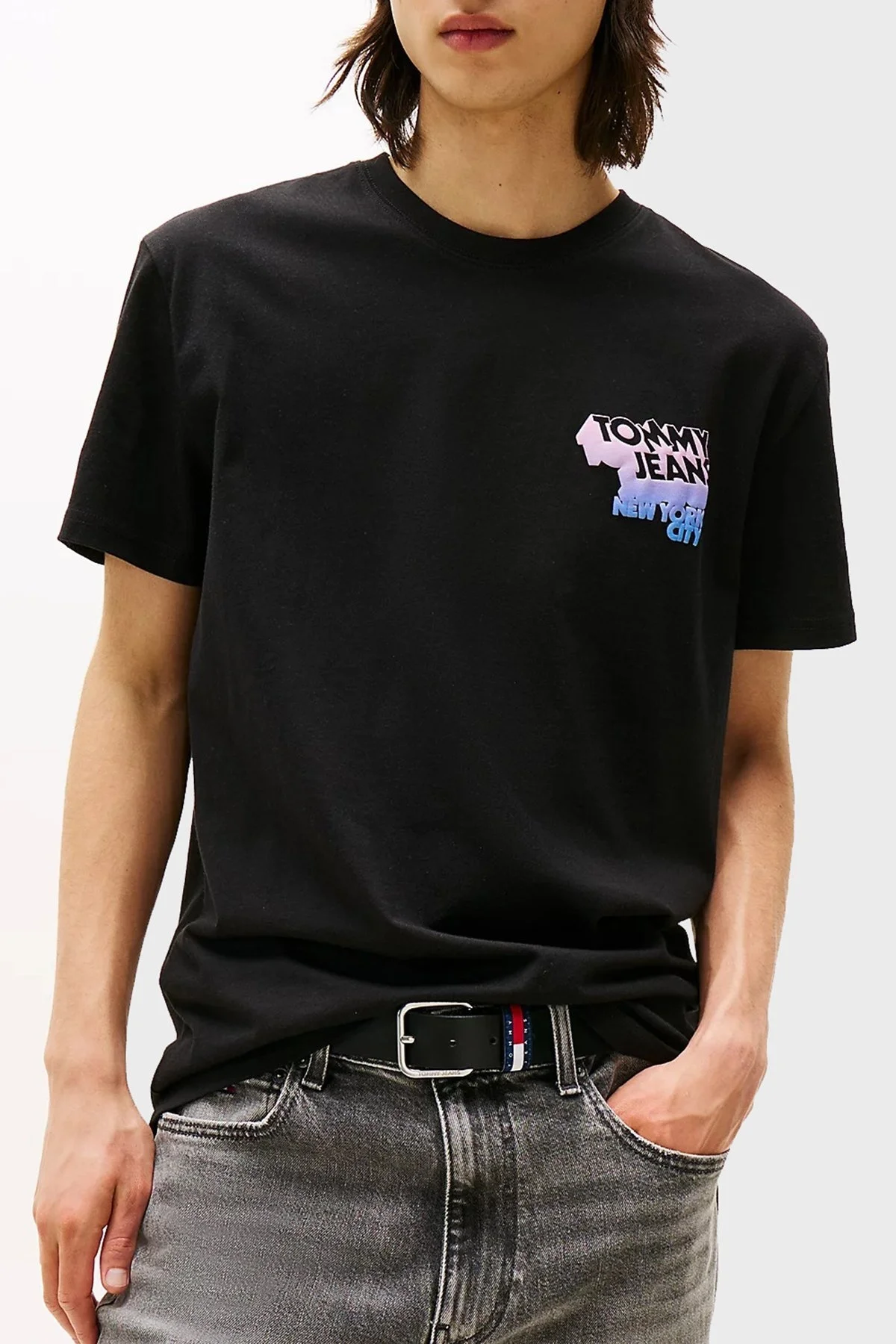 Tommy Jeans Pamuklu Regular Fit Bisiklet Yaka Sırtta Logo Detaylı Erkek T Shirt DM0DM21589 BDS SİYAH - 1