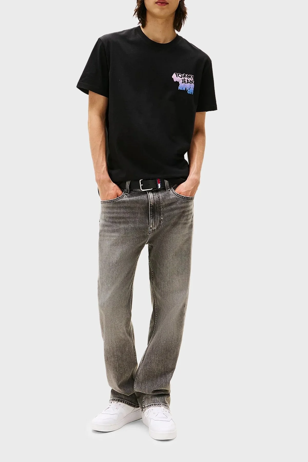 Tommy Jeans Pamuklu Regular Fit Bisiklet Yaka Sırtta Logo Detaylı Erkek T Shirt DM0DM21589 BDS SİYAH - 2