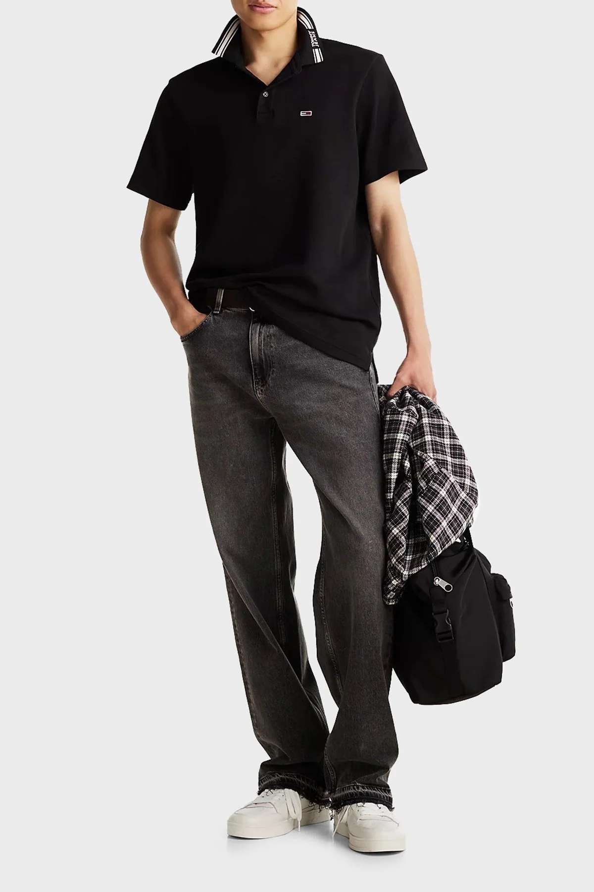 Tommy Jeans Pamuklu Regular Fit Erkek Polo Yaka T Shirt DM0DM20225 BDS SİYAH - 2