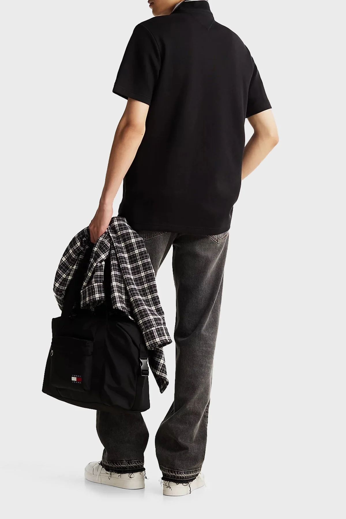 Tommy Jeans Pamuklu Regular Fit Erkek Polo Yaka T Shirt DM0DM20225 BDS SİYAH - 3