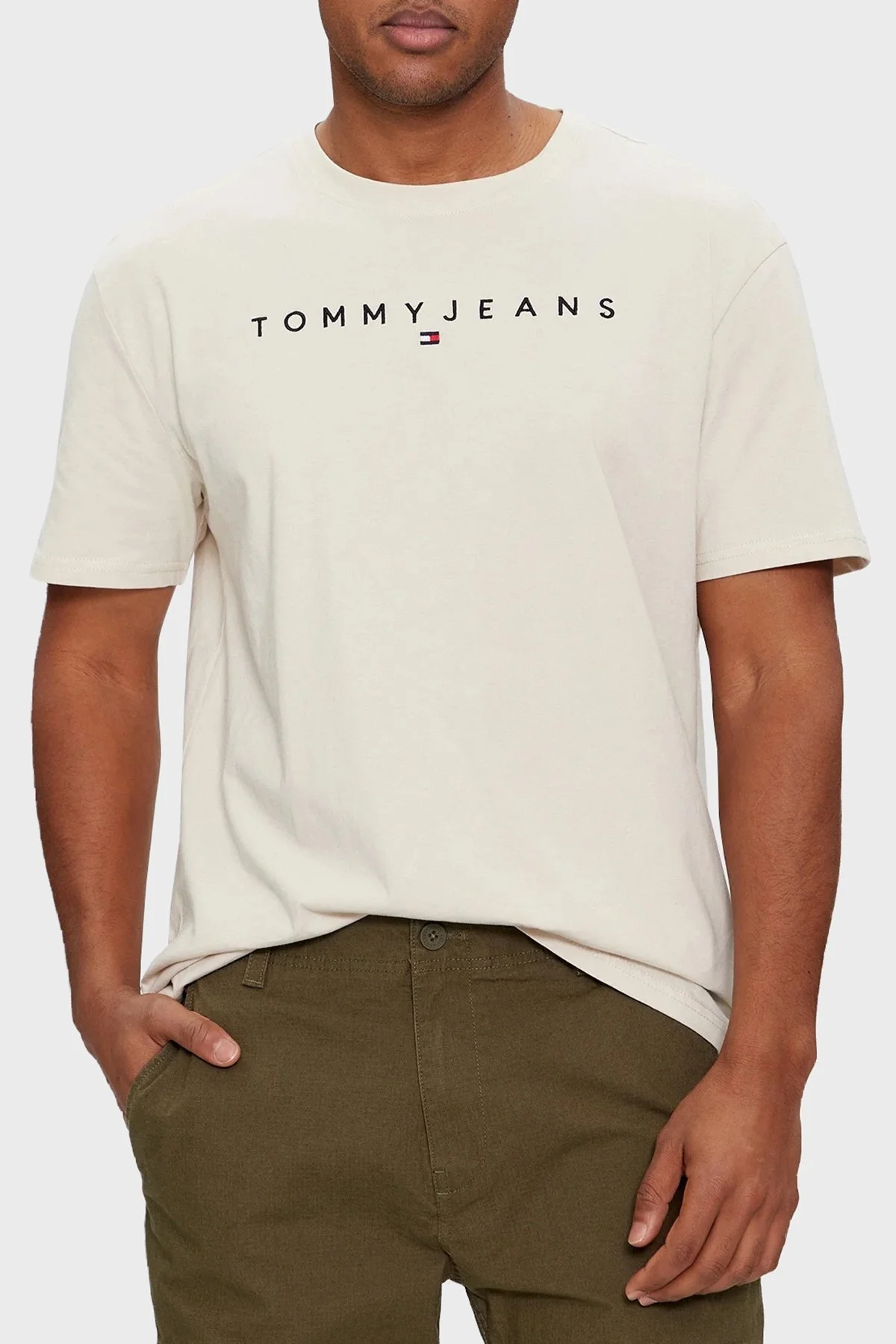 Tommy Jeans Pamuklu Regular Fit Erkek T Shirt DM0DM17993 ACG BEJ - 1