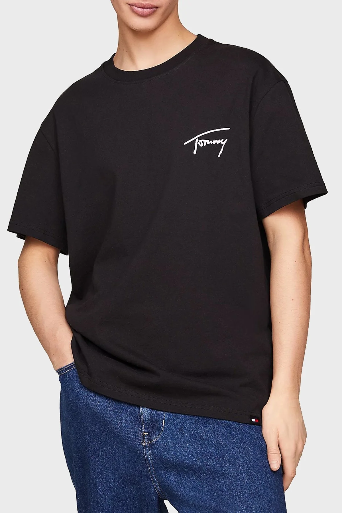 Tommy Jeans Pamuklu Regular Fit Erkek T Shirt DM0DM17994 BDS SİYAH - 1